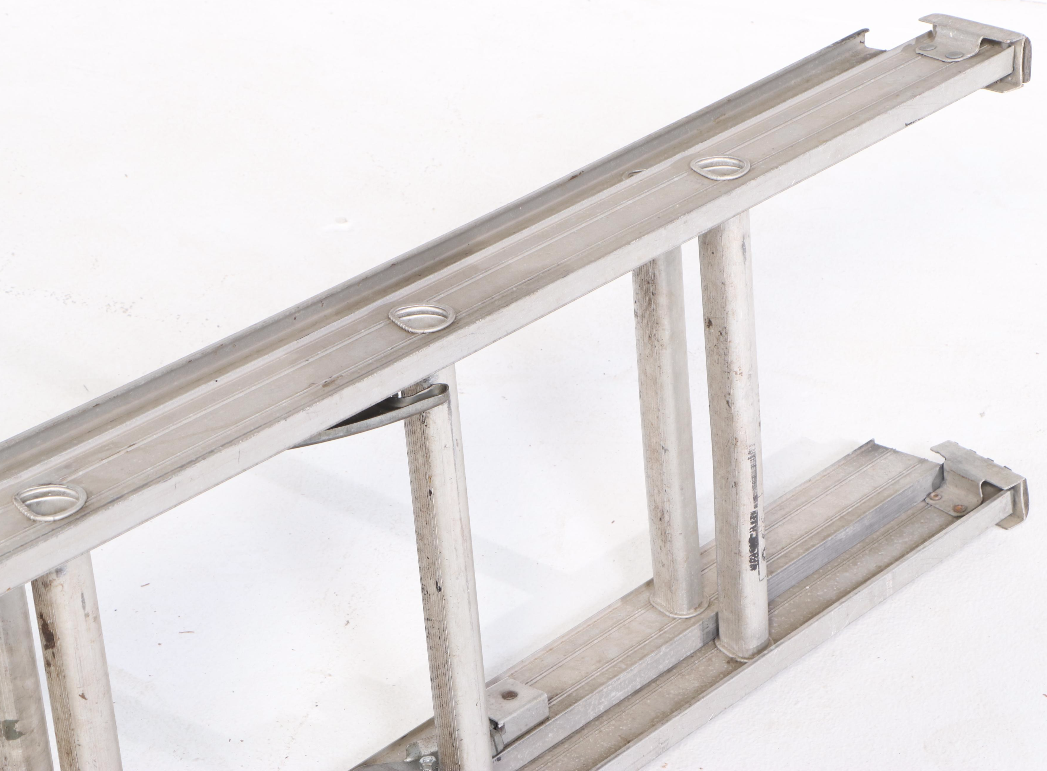 Hudson and White Metal Aluminum Extension Ladders