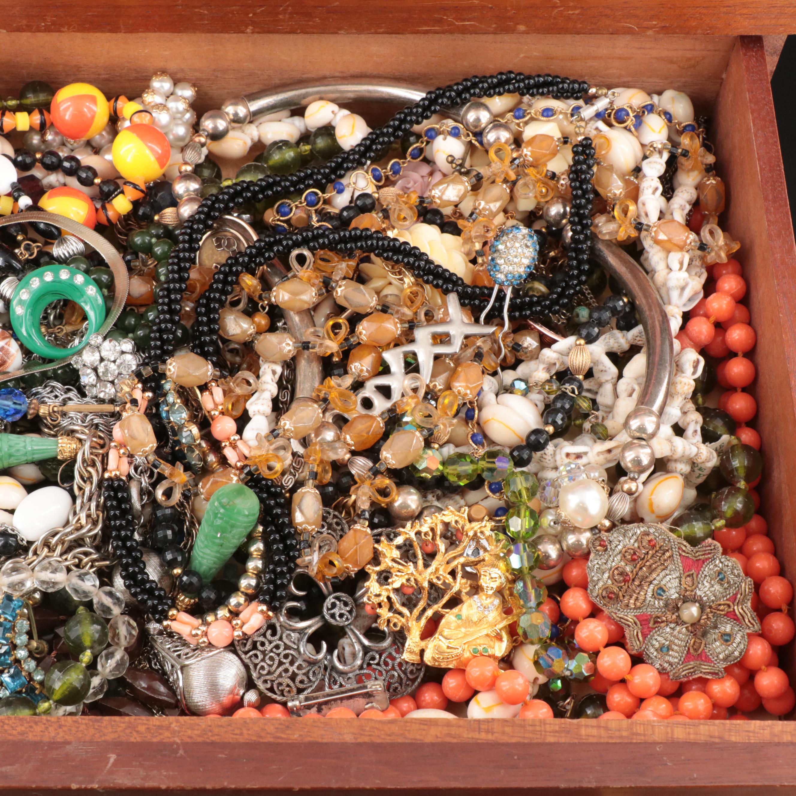 Uncommon Discoveries: Jewelry Collection