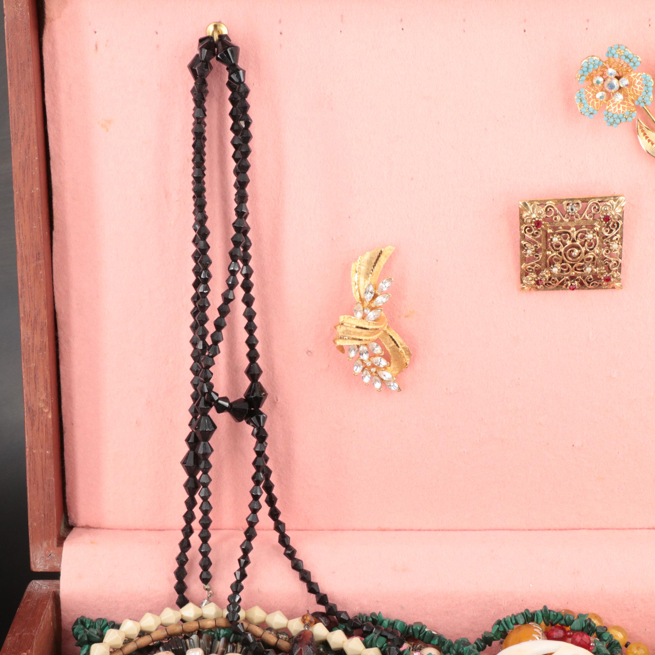 Uncommon Discoveries: Jewelry Collection