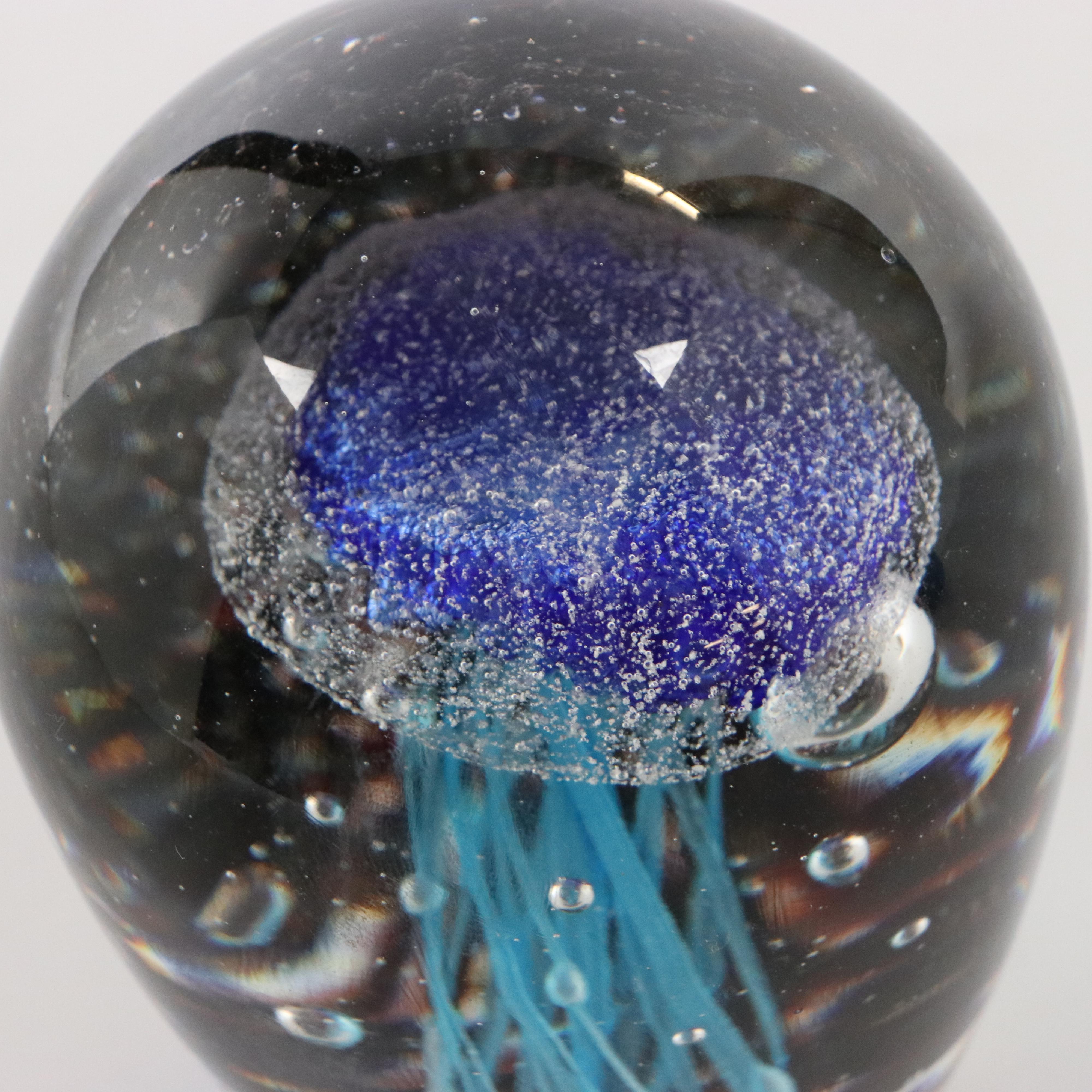 Tozai Home Handblown Glass Jellyfish Paperweight And Other EBTH   1704908566552 6add0ab08f1543e1555c958b12b8d984882f0528f30c94a2c40a7c148d3d6b5f.JPG