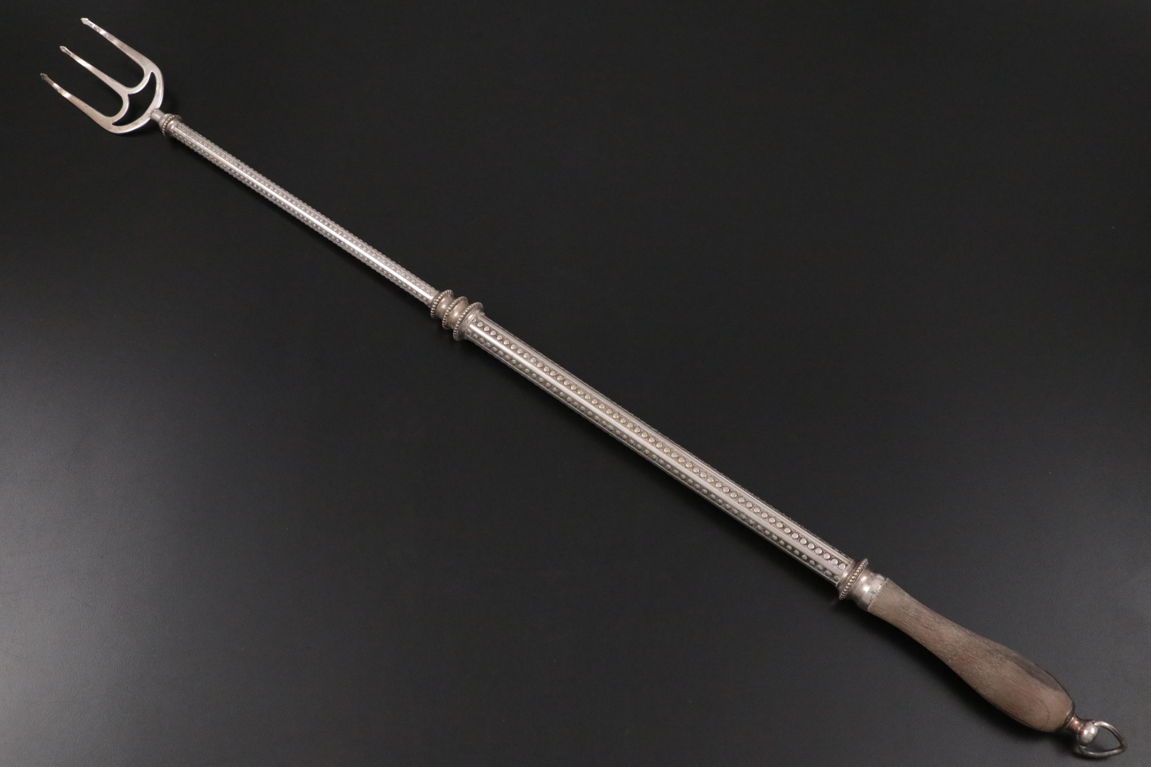 Georgian Style Telescoping Toasting Fork with Wooden Handle