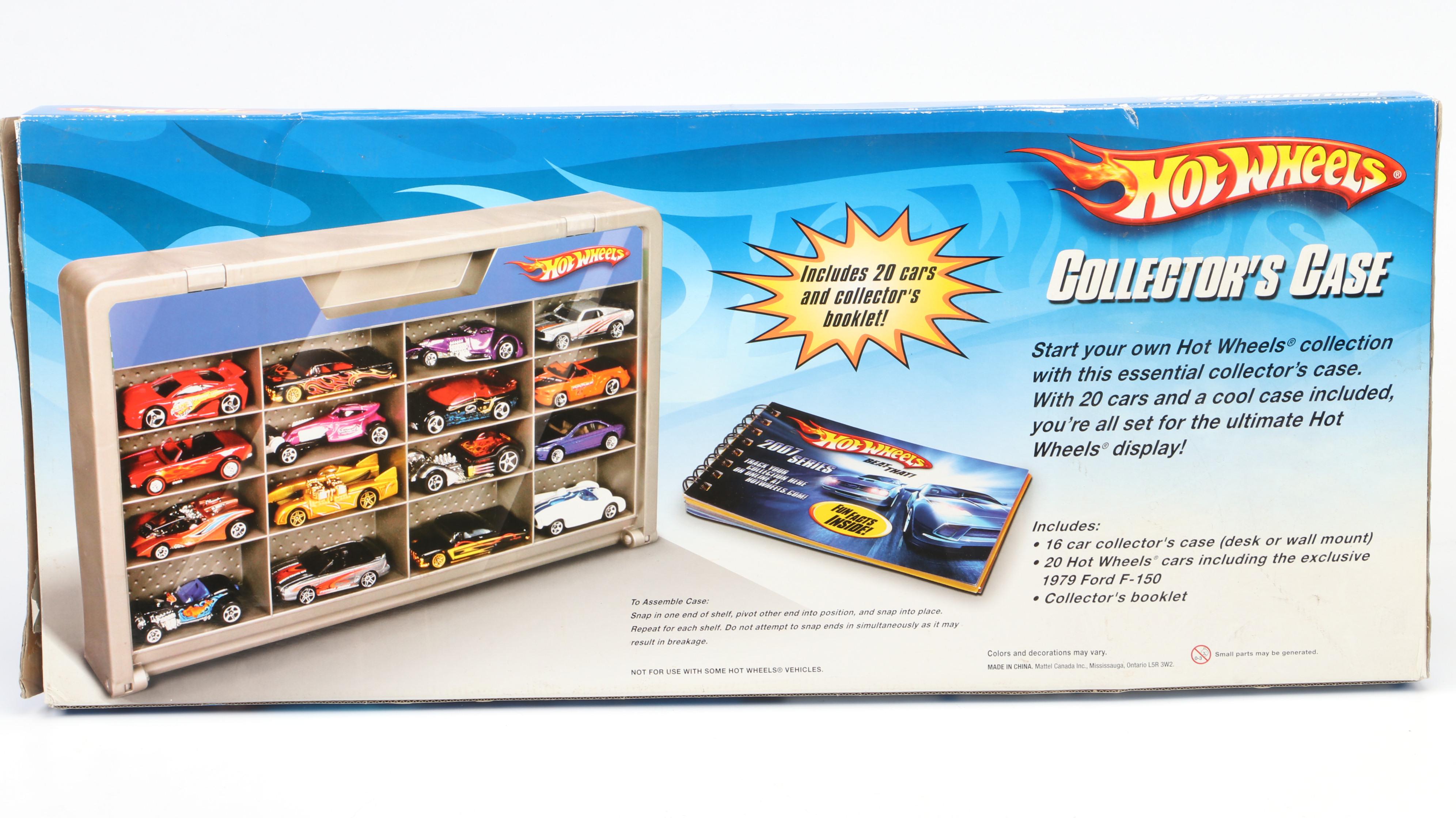 Hot Wheels Plastic  Collector's Case with 20 Included Cars, 2007