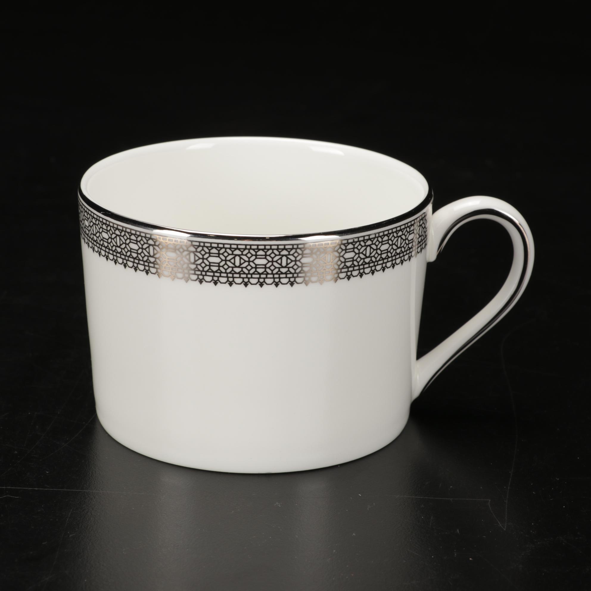 Vera Wang For Wedgwood "Vera Lace Platinum" Dinnerware with Hemstitch Napkins