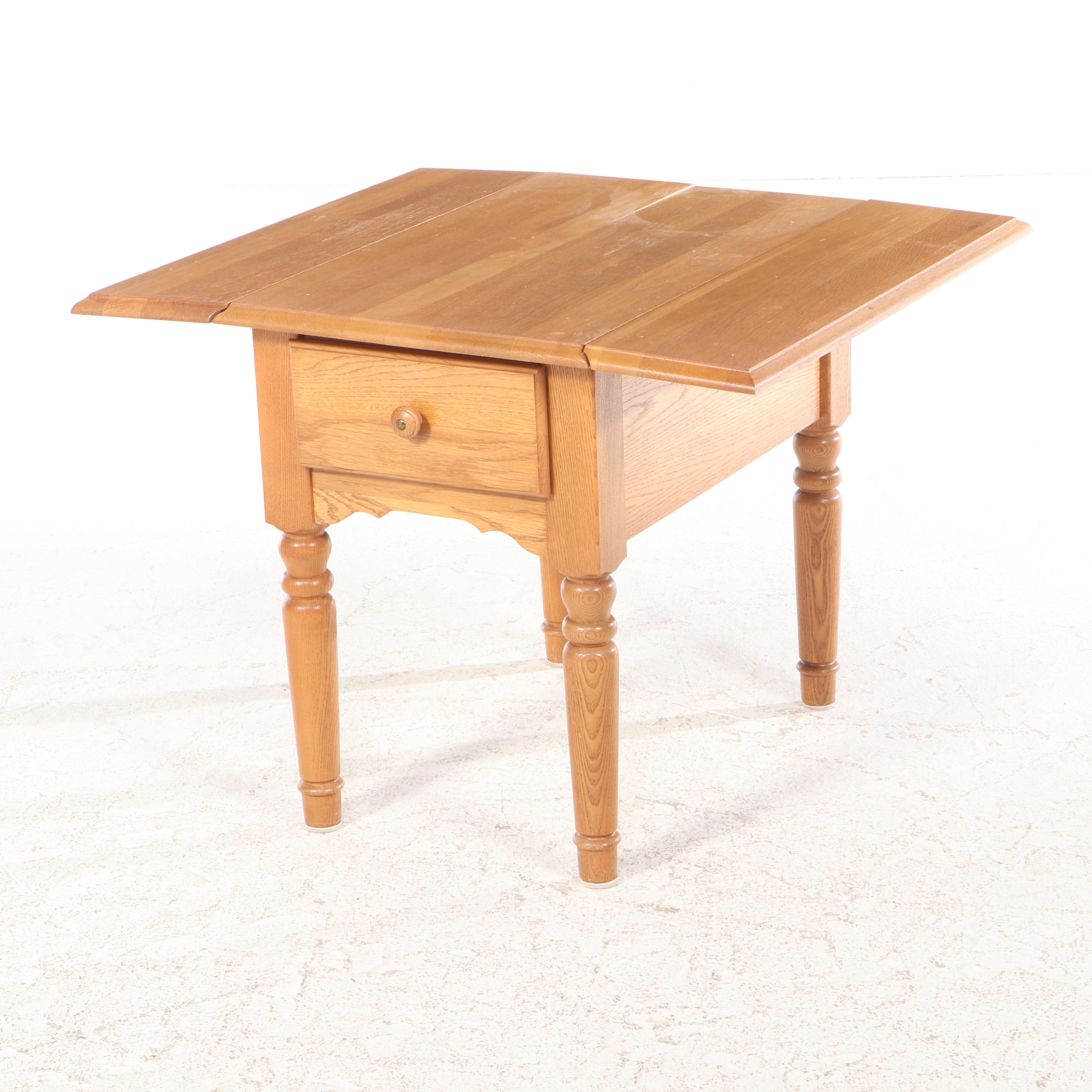 American Primitive Style Oak Drop-Leaf End Table