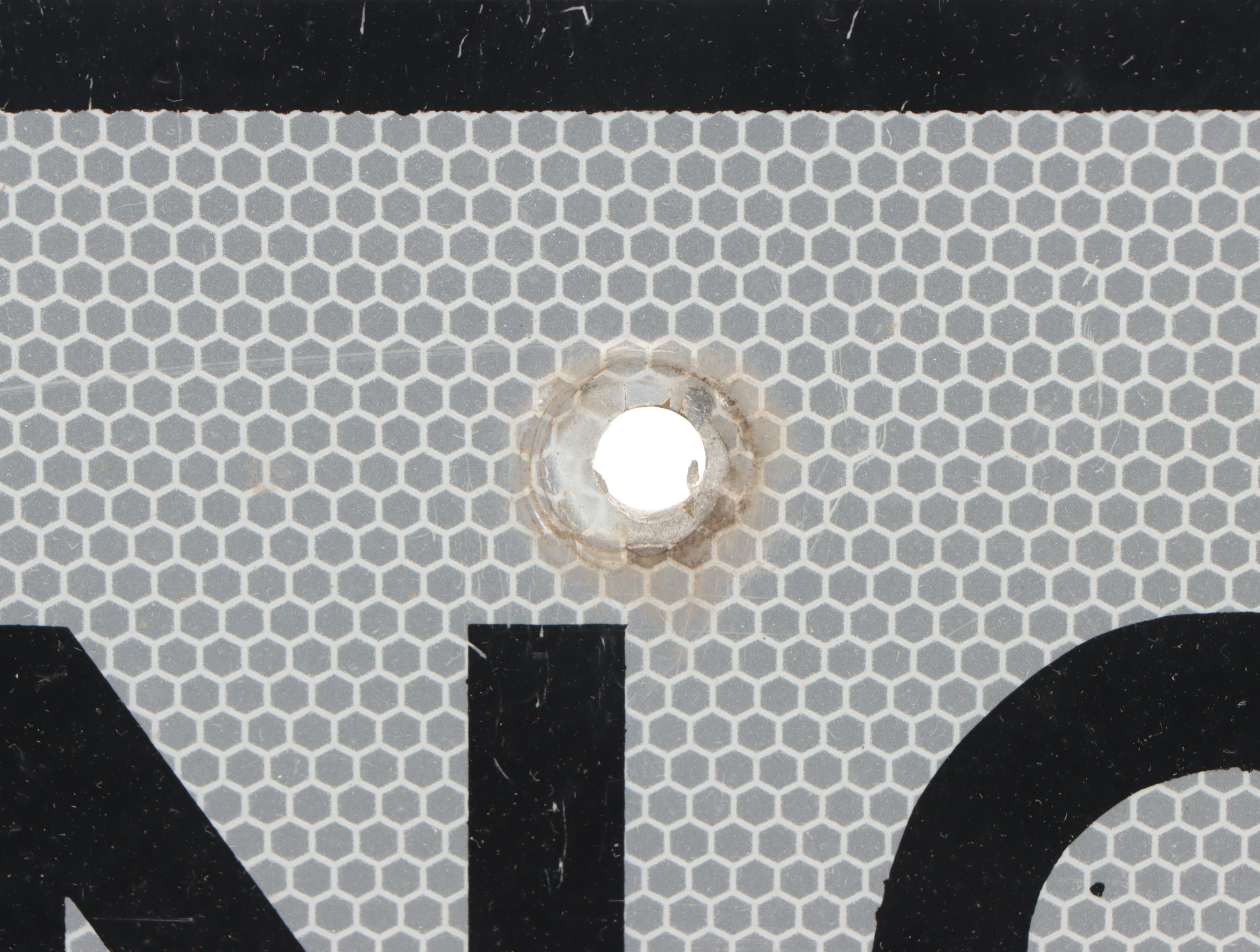 Tennessee DOT Reflective "No Dumping Allowed" Metal Sign