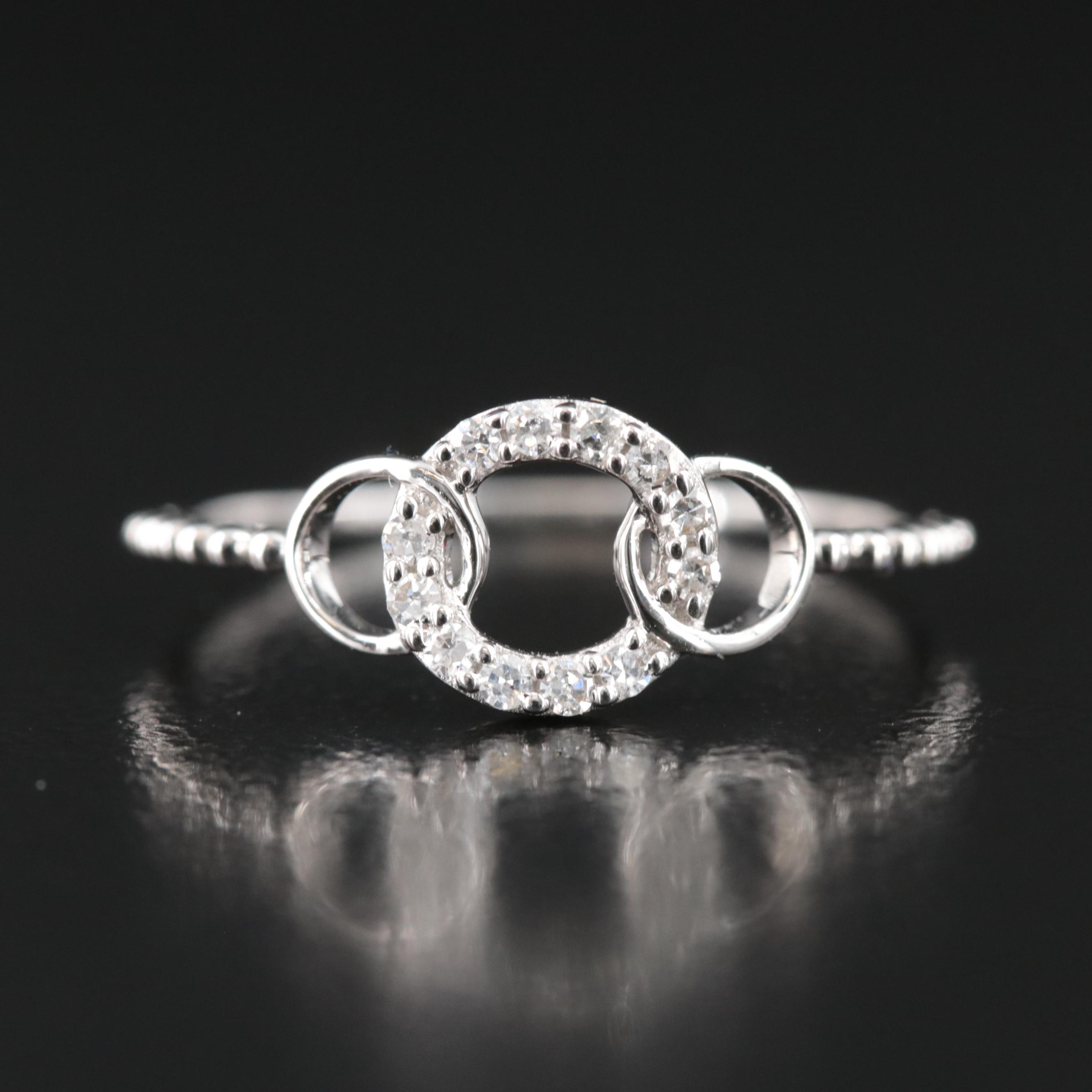 18K 0.10 CTW Diamond Ring