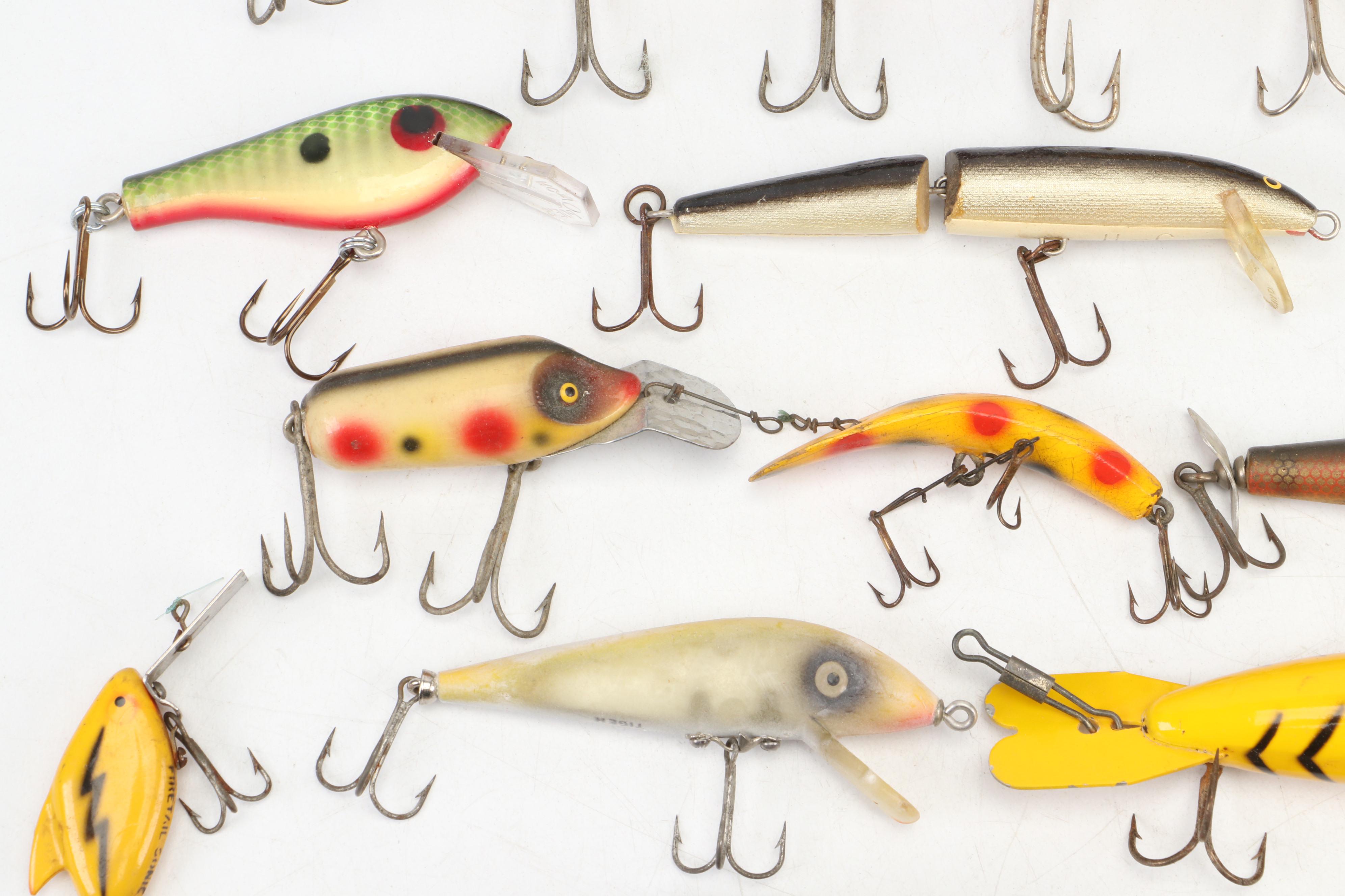 Heddon Super Sonic and Tiger with Cotton Cordell Big O and More Fishing Lures