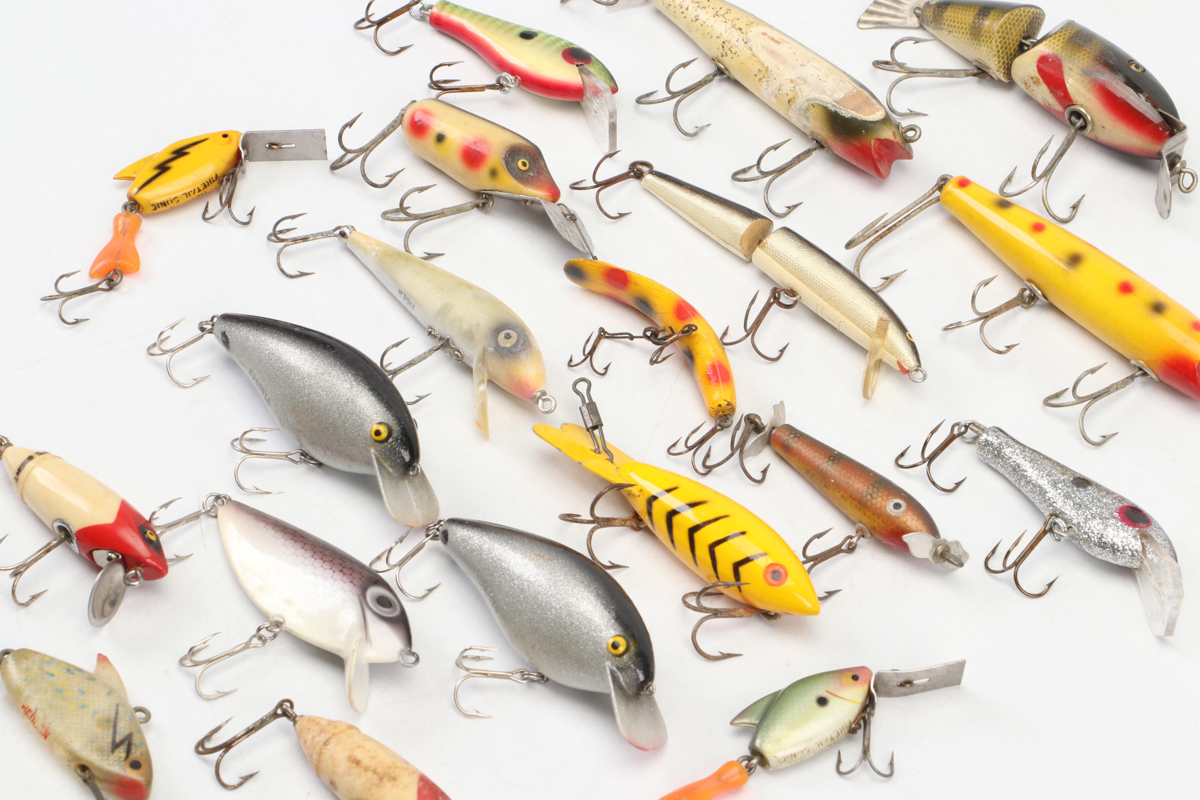 Heddon Super Sonic and Tiger with Cotton Cordell Big O and More Fishing Lures