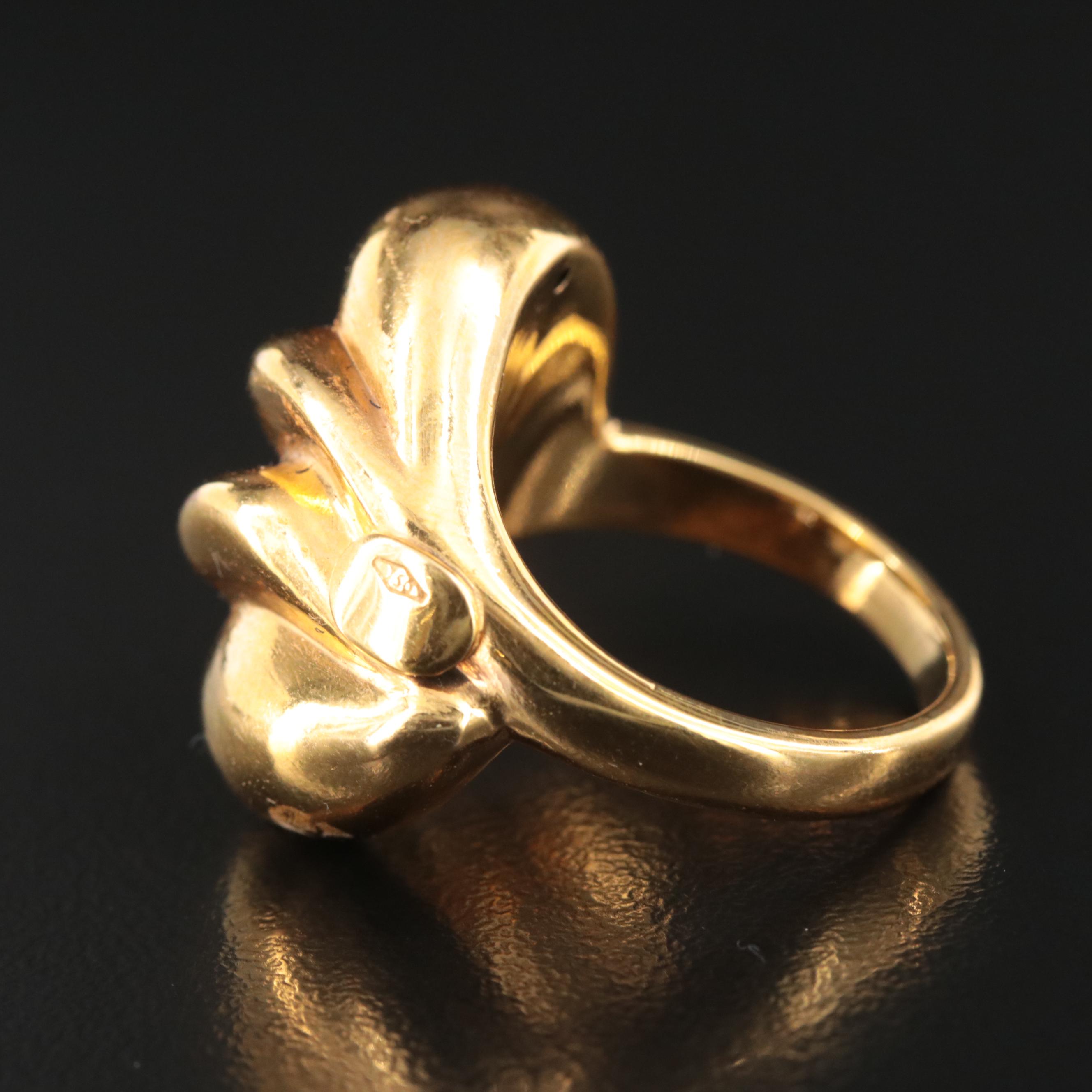 18K Fluted Ring