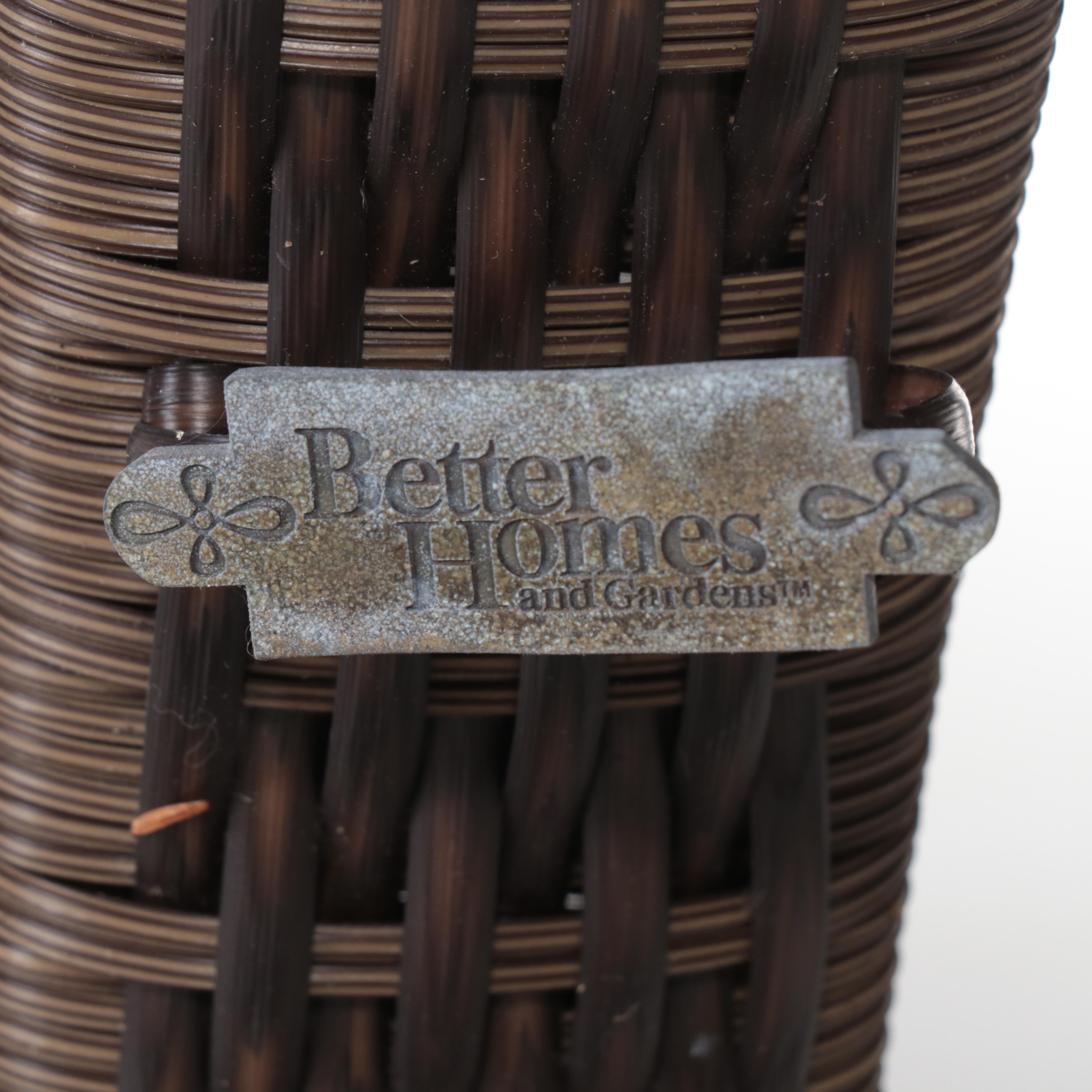 Better Homes and Gardens Resin Wicker and Glass Top Patio Side Table