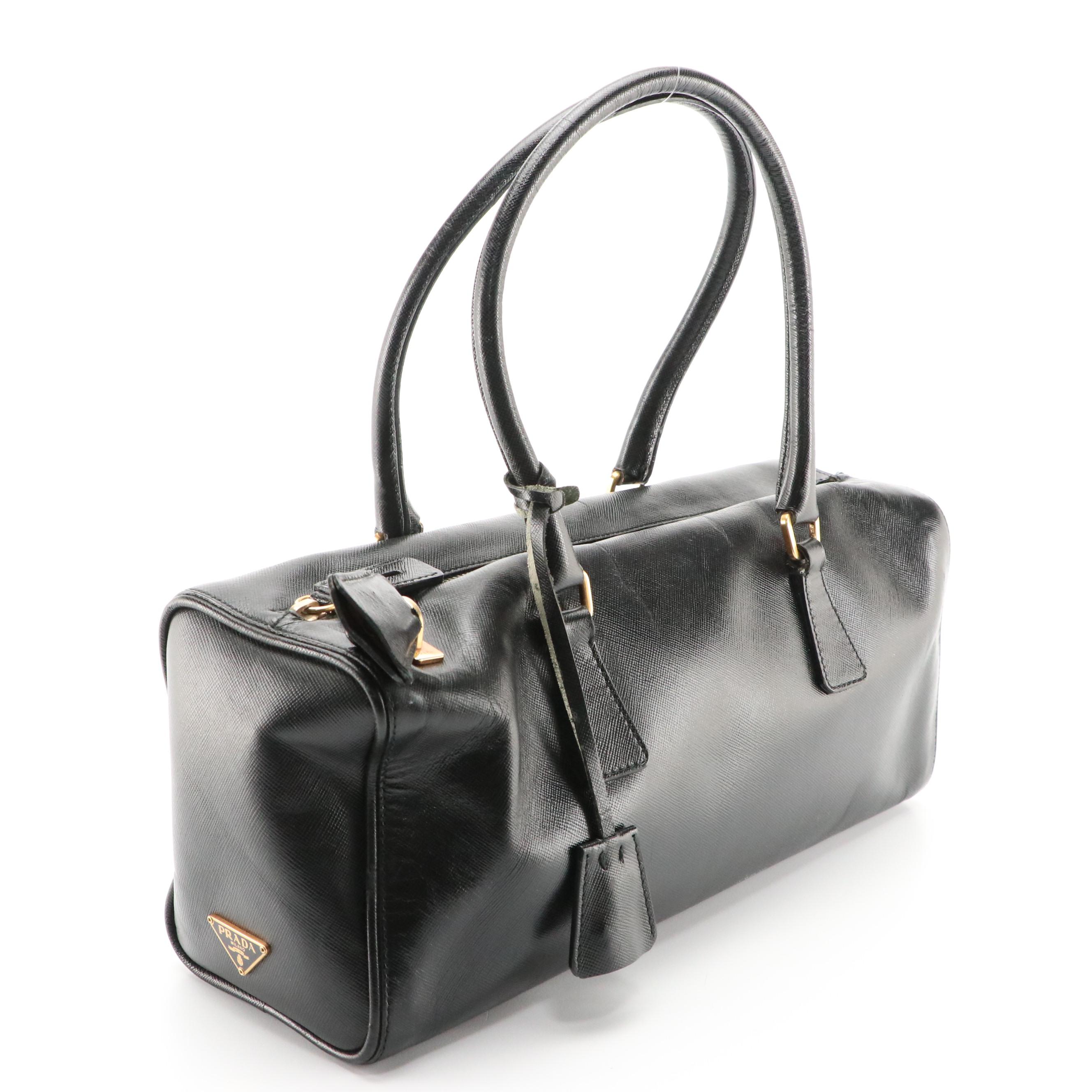 Prada Shoulder Bag in Black Saffiano Leather