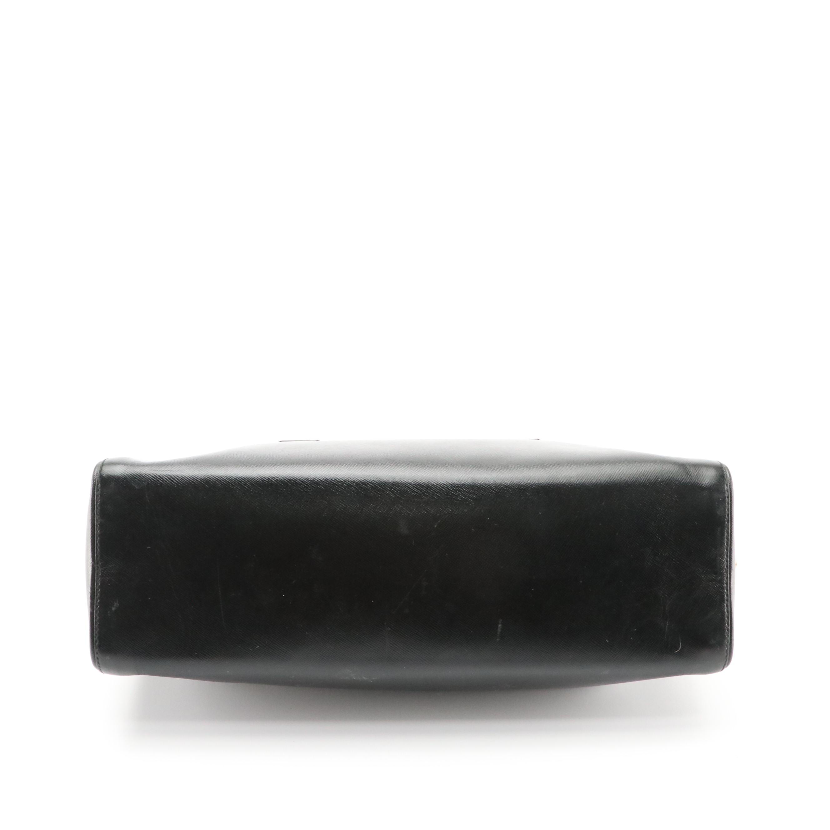 Prada Shoulder Bag in Black Saffiano Leather