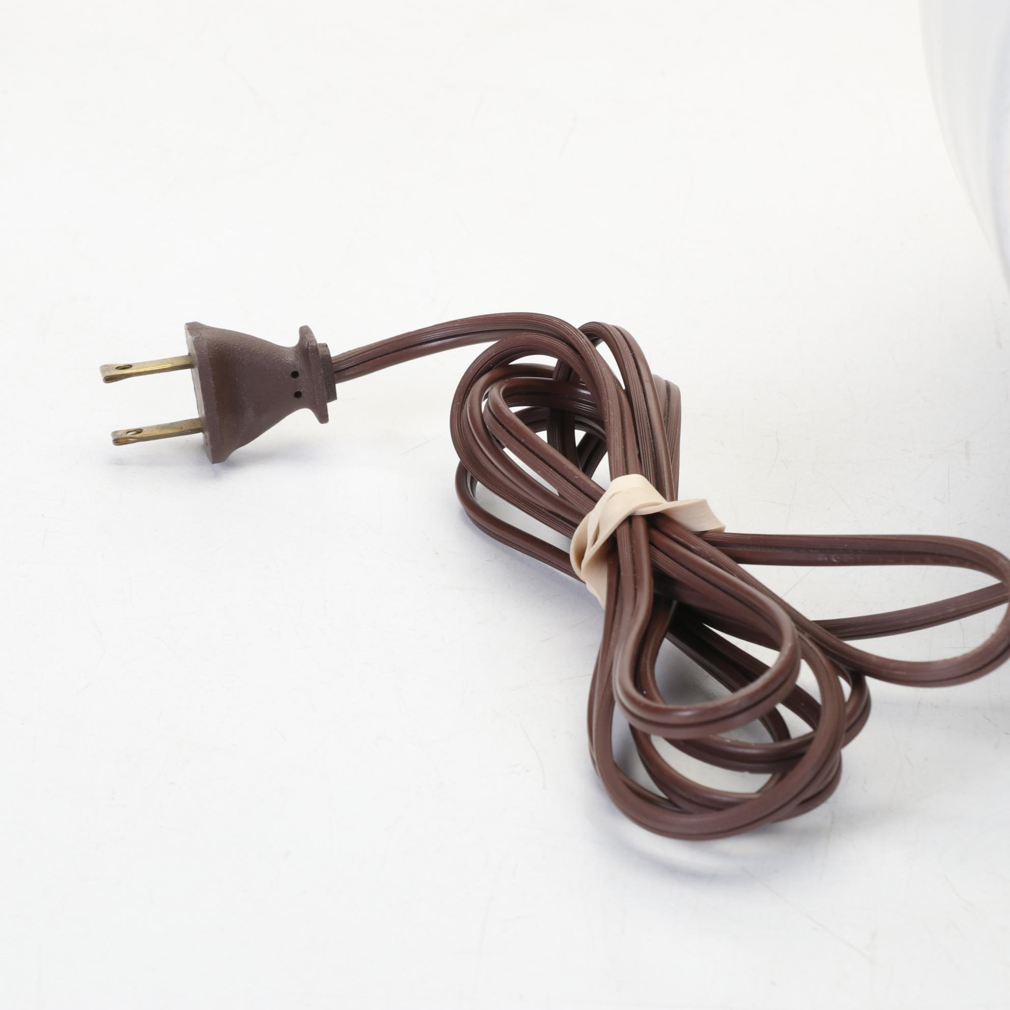 Pfaltzgraff "Yorktowne" Table Lamp and Signed Art Pottery Featuring Nafziger