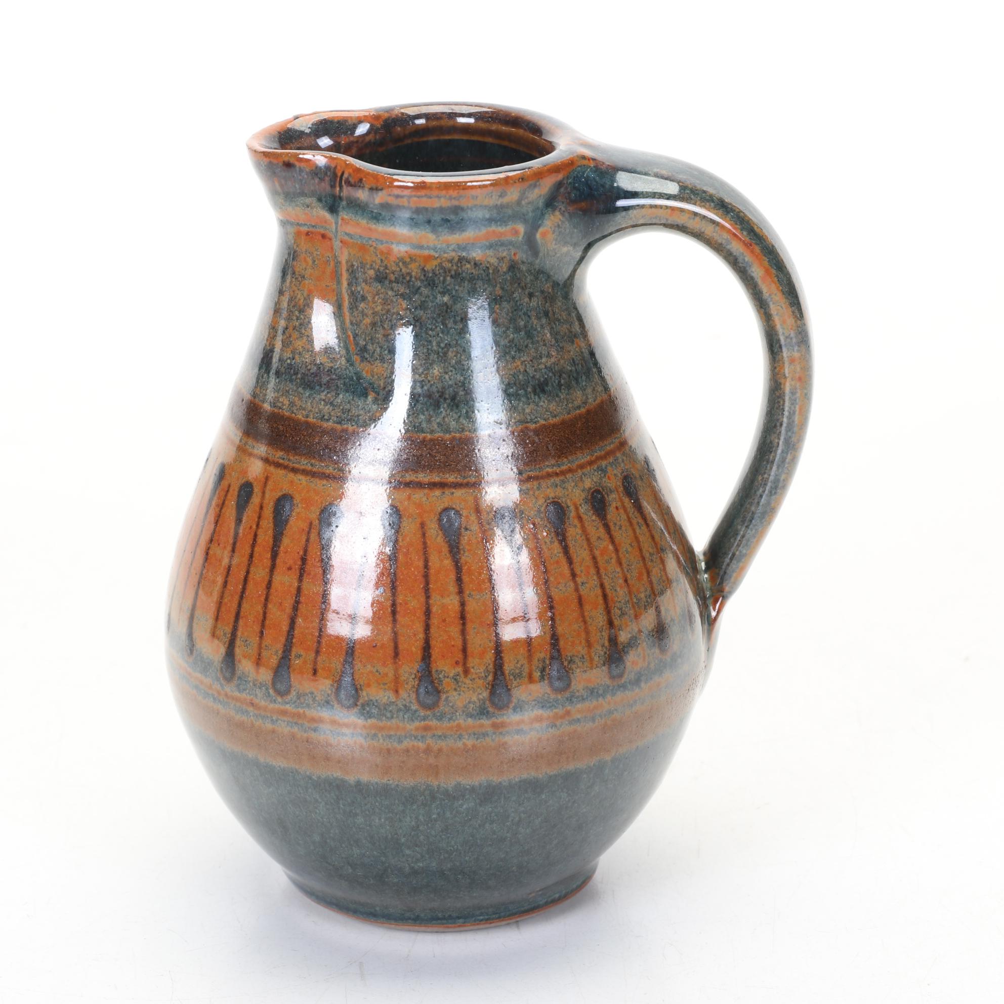 Pfaltzgraff "Yorktowne" Table Lamp and Signed Art Pottery Featuring Nafziger