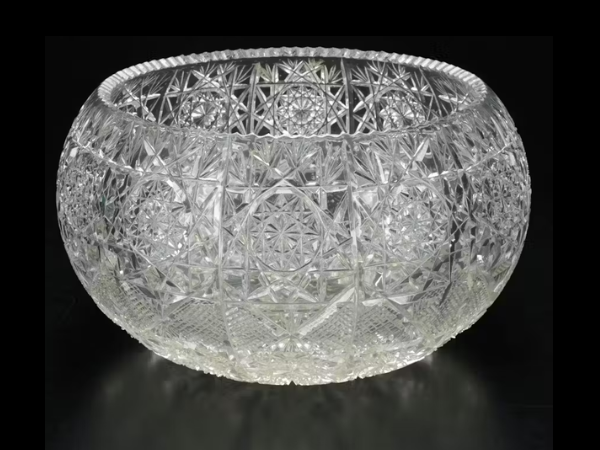 Traditional Furnishings, American Art Pottery & Décor