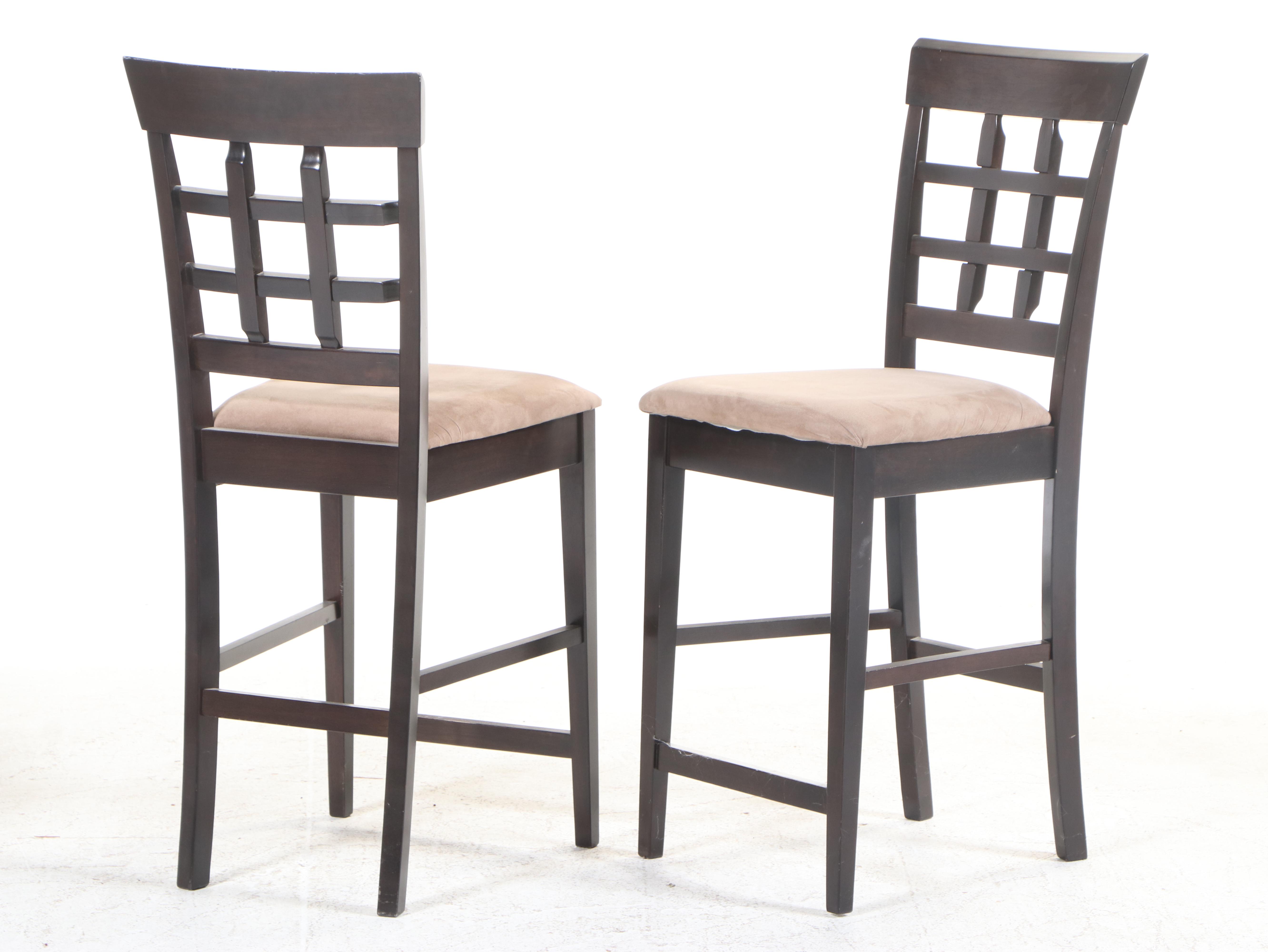 Greenworld Furniture Co. Extending Dining Table with Stools