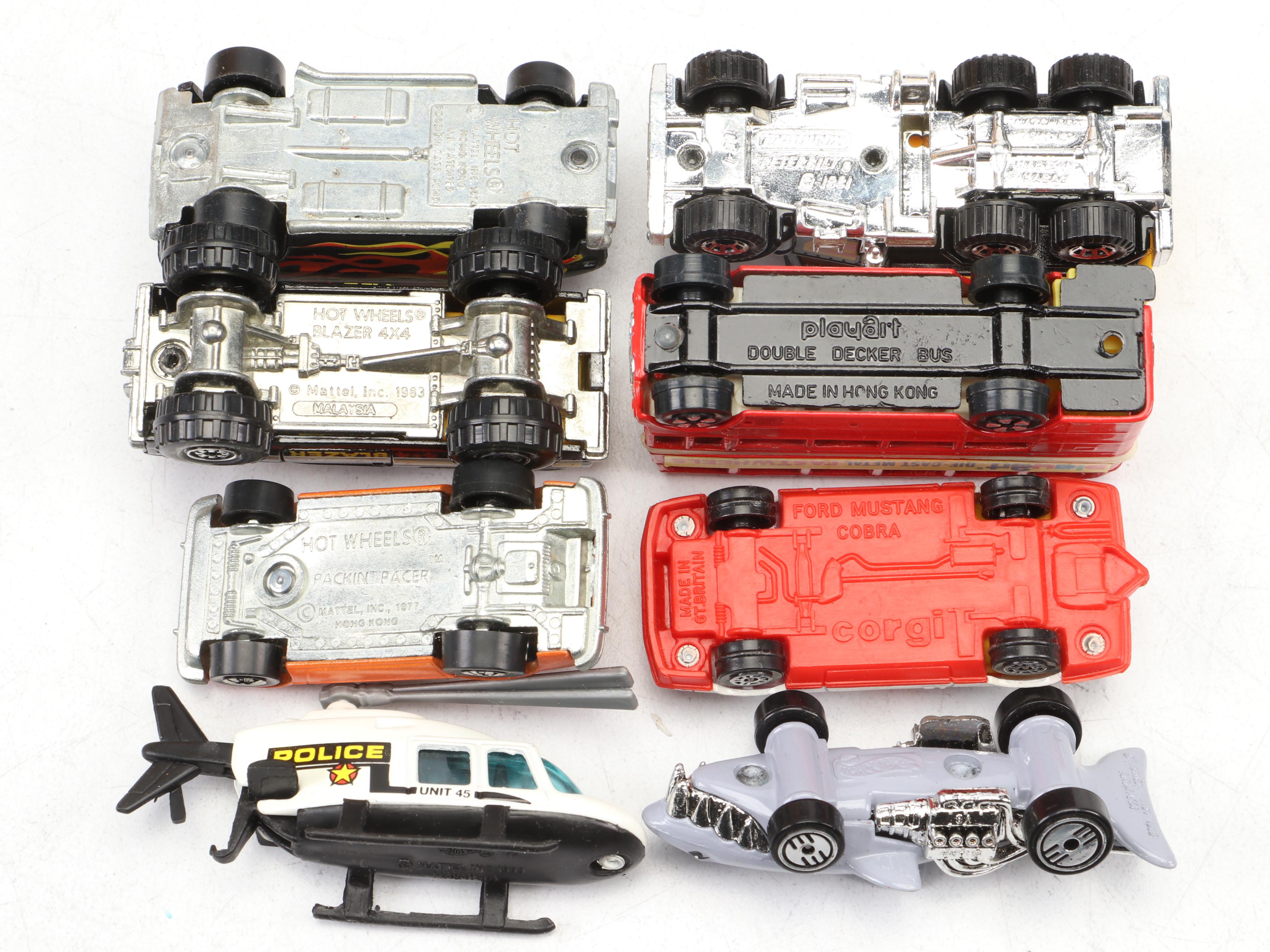 Hot Wheels "Packin Pacer", "Blazer 4x4" and More Diecast Toy Cars with Case