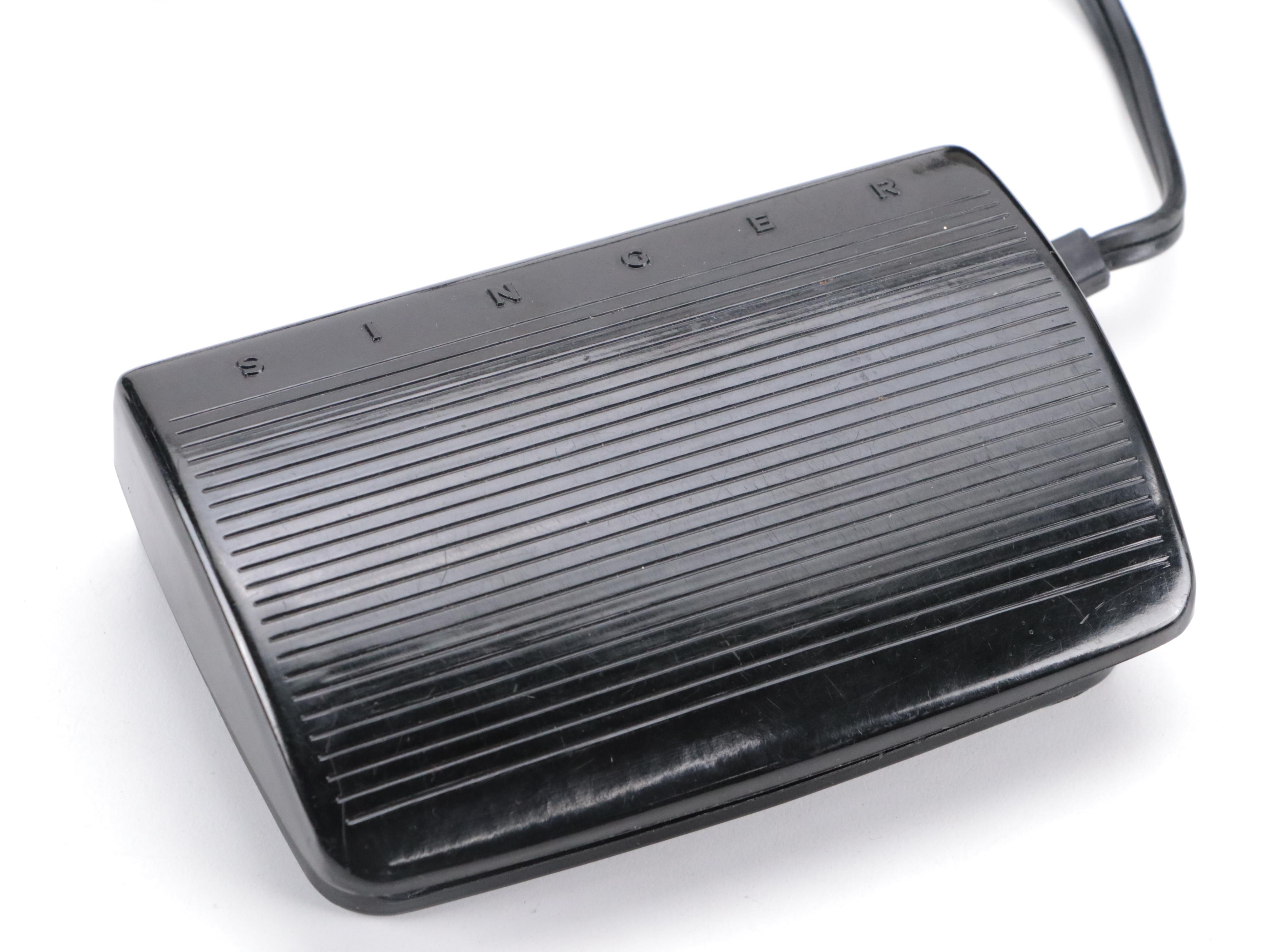 Singer 221K Featherweight Portable Sewing Machine, Mid-20th Century