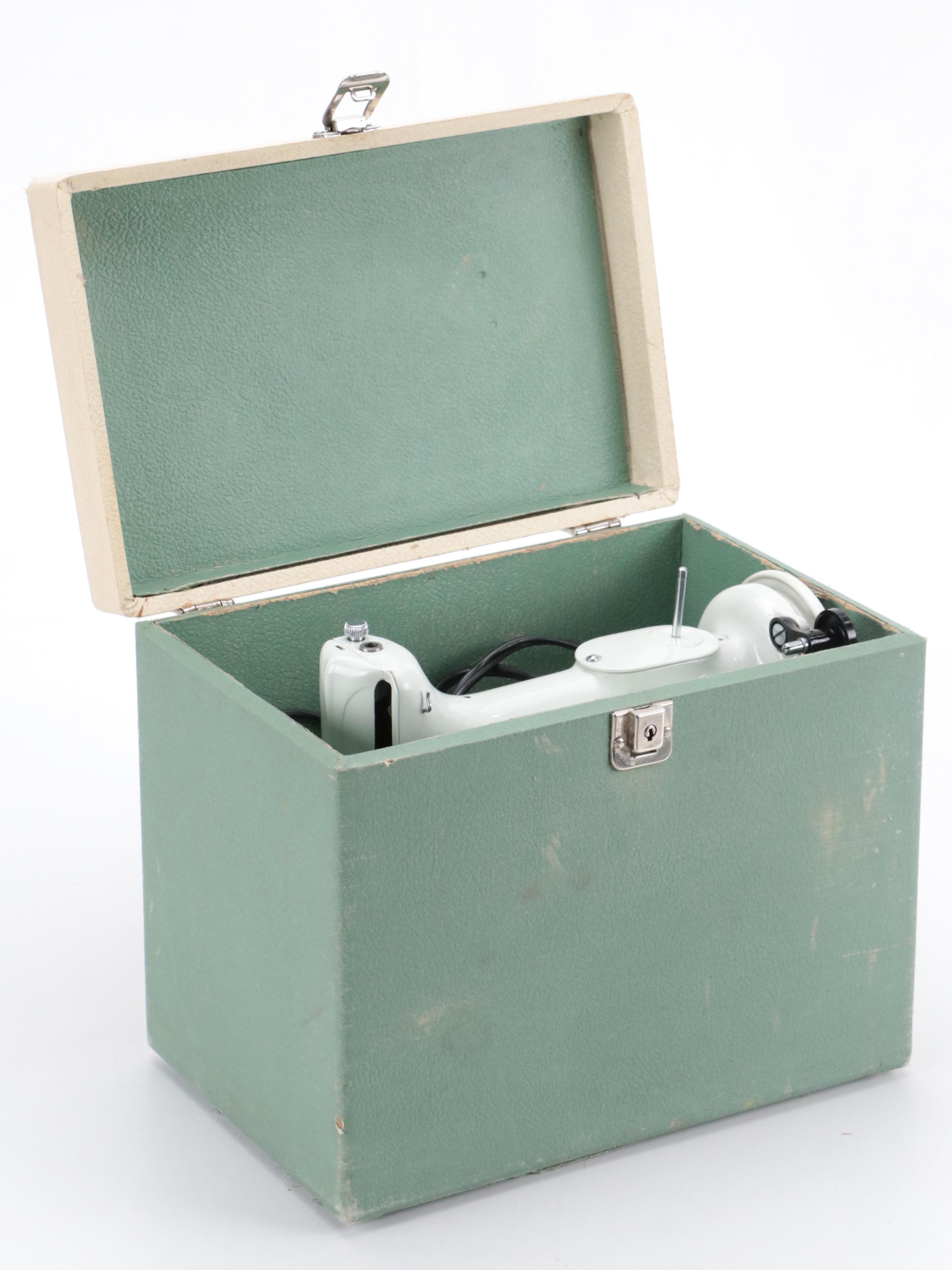 Singer 221K Featherweight Portable Sewing Machine, Mid-20th Century