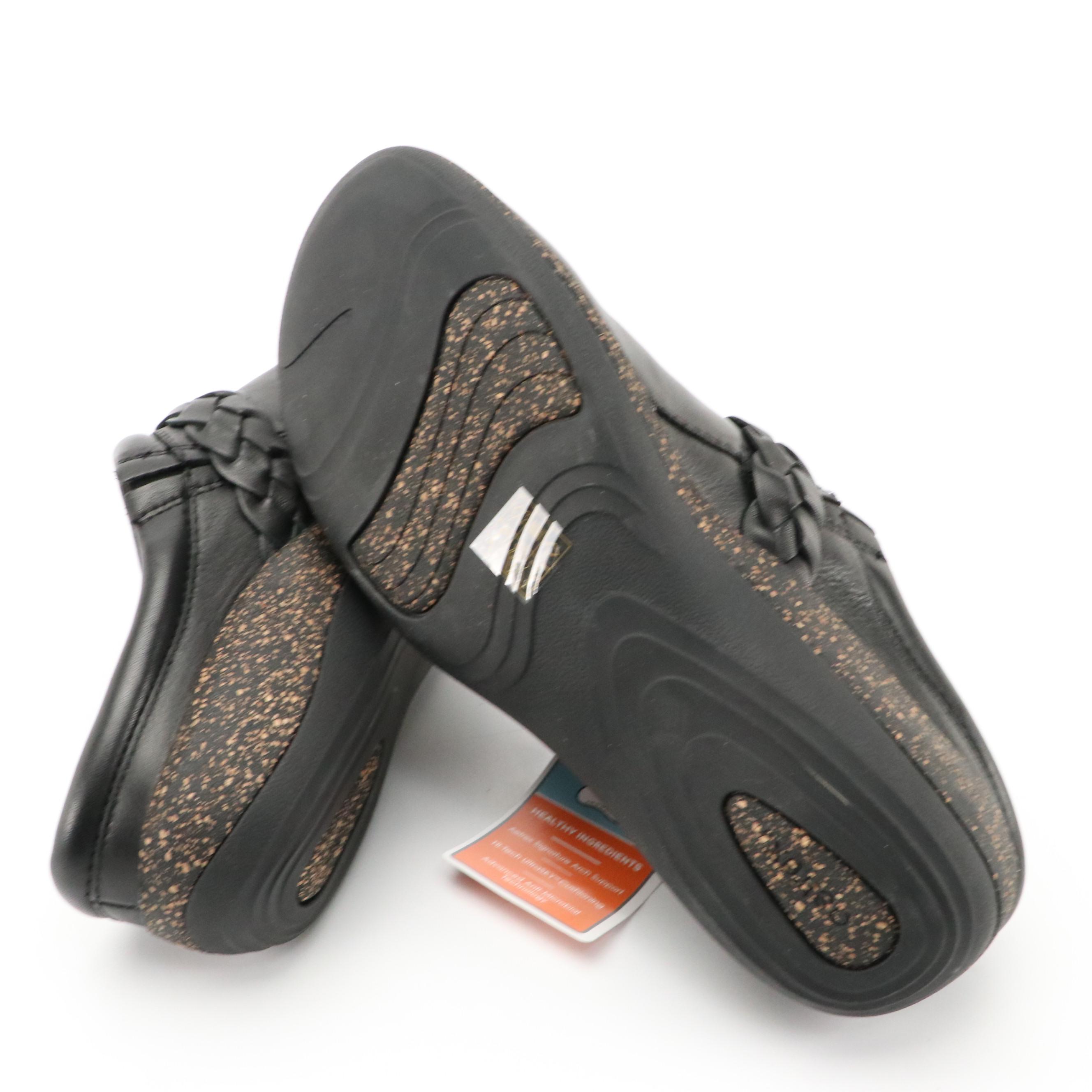 Aetrex Libby Clogs in Black with Boxes, NWT