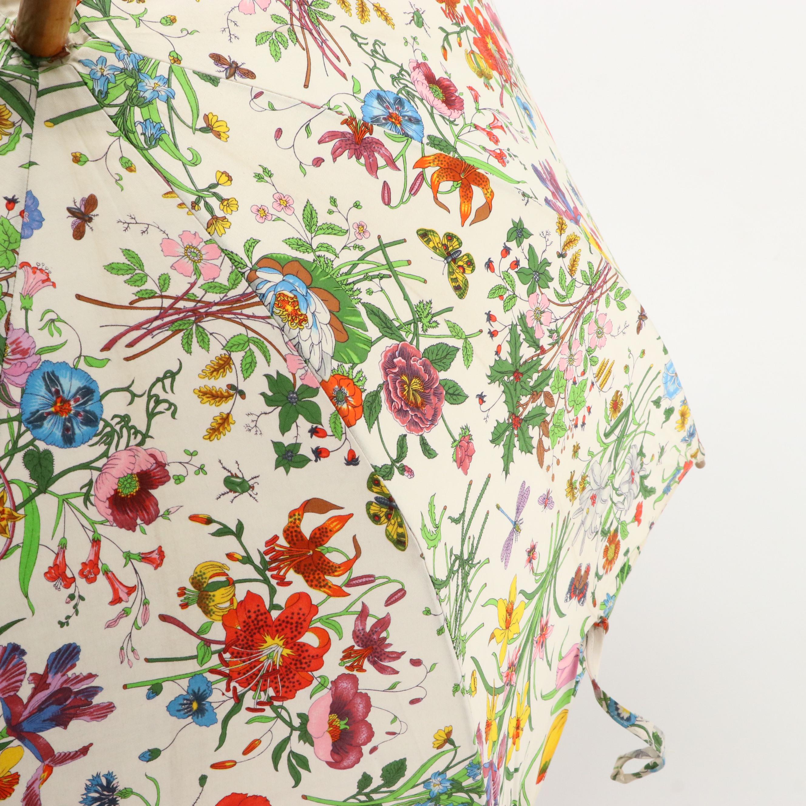 Gucci  Wooden Umbrella in Floral and Insect Print Coated Cotton