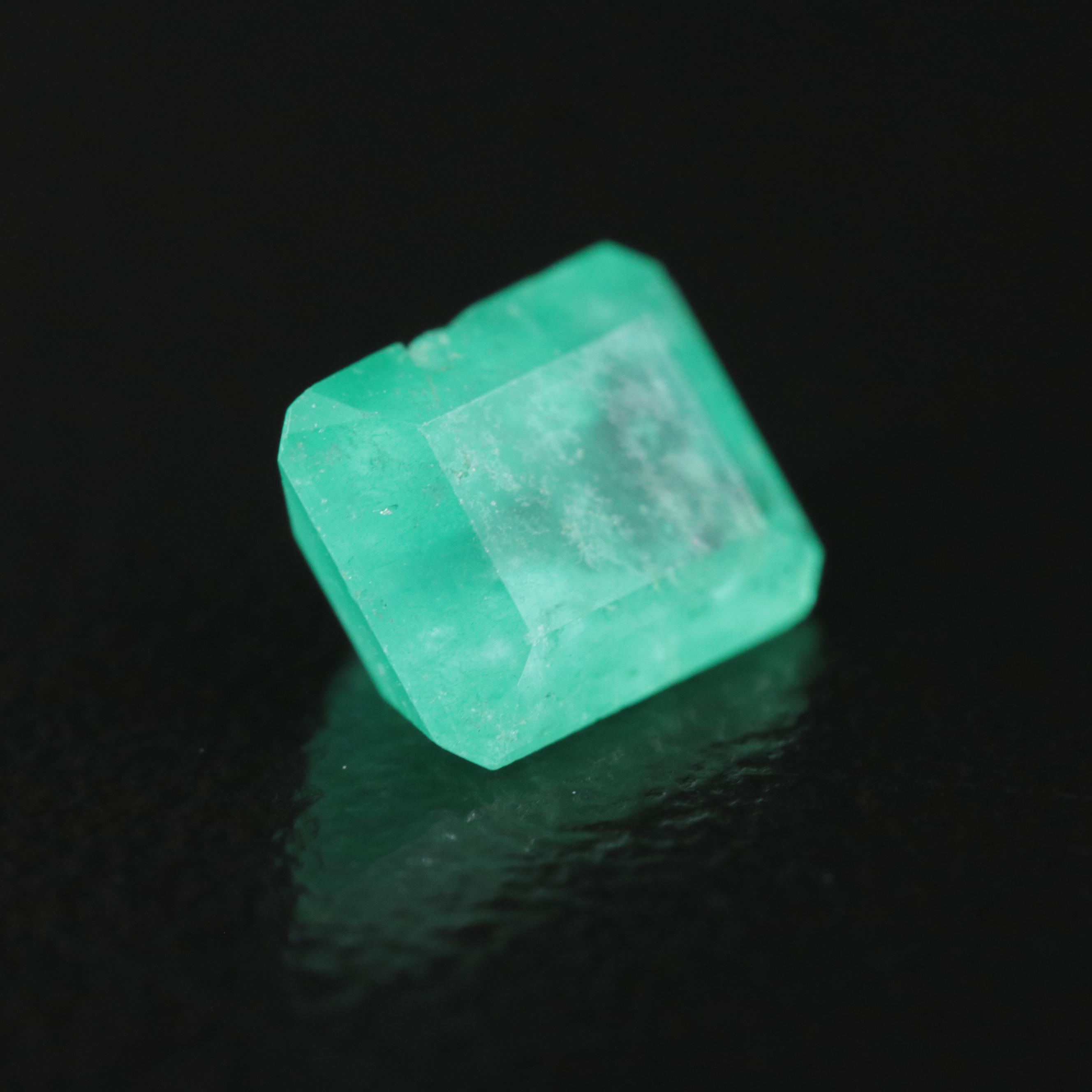 Loose 1.13 CT Emerald