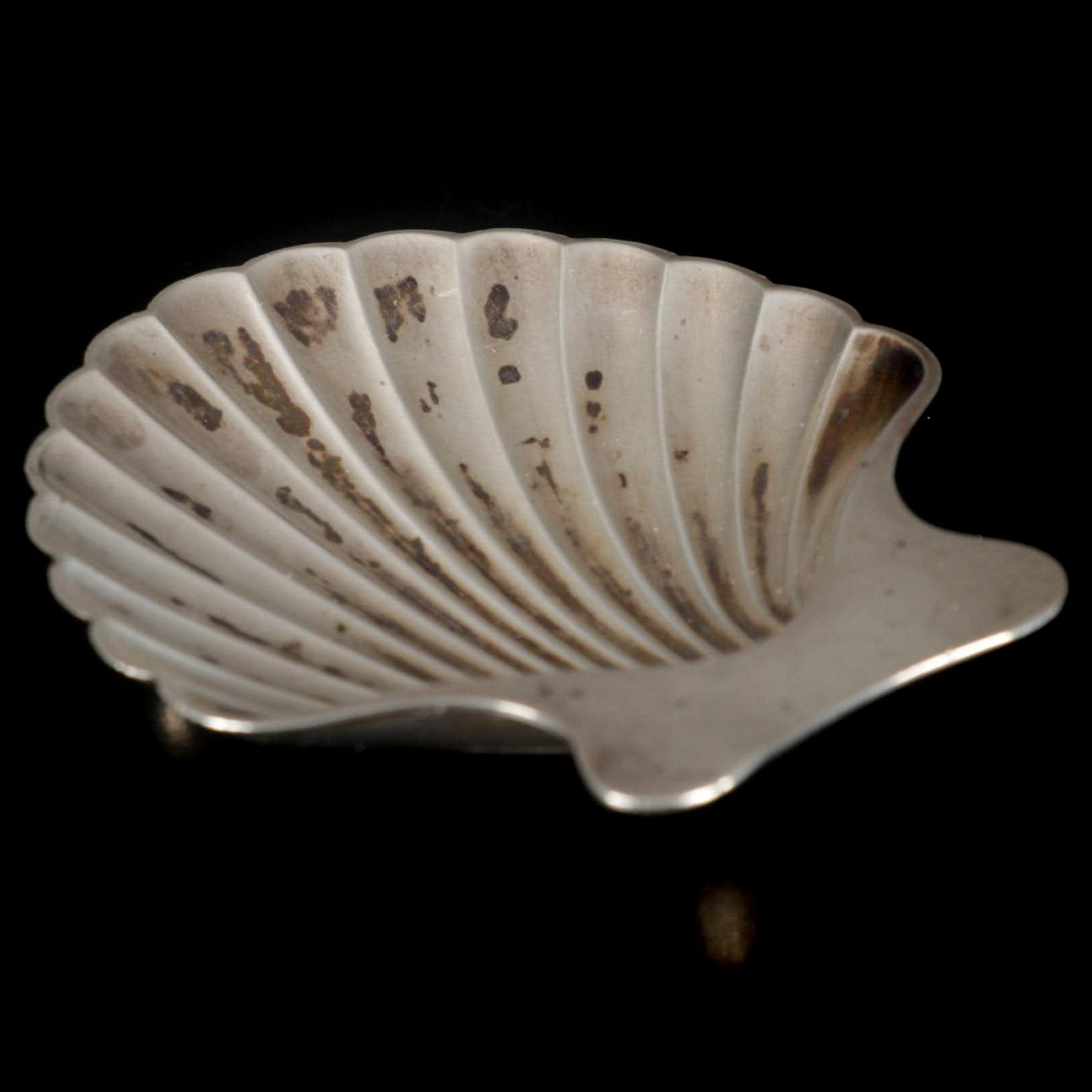 Tiffany & Co. Sterling Silver Footed Clam Shell Dish