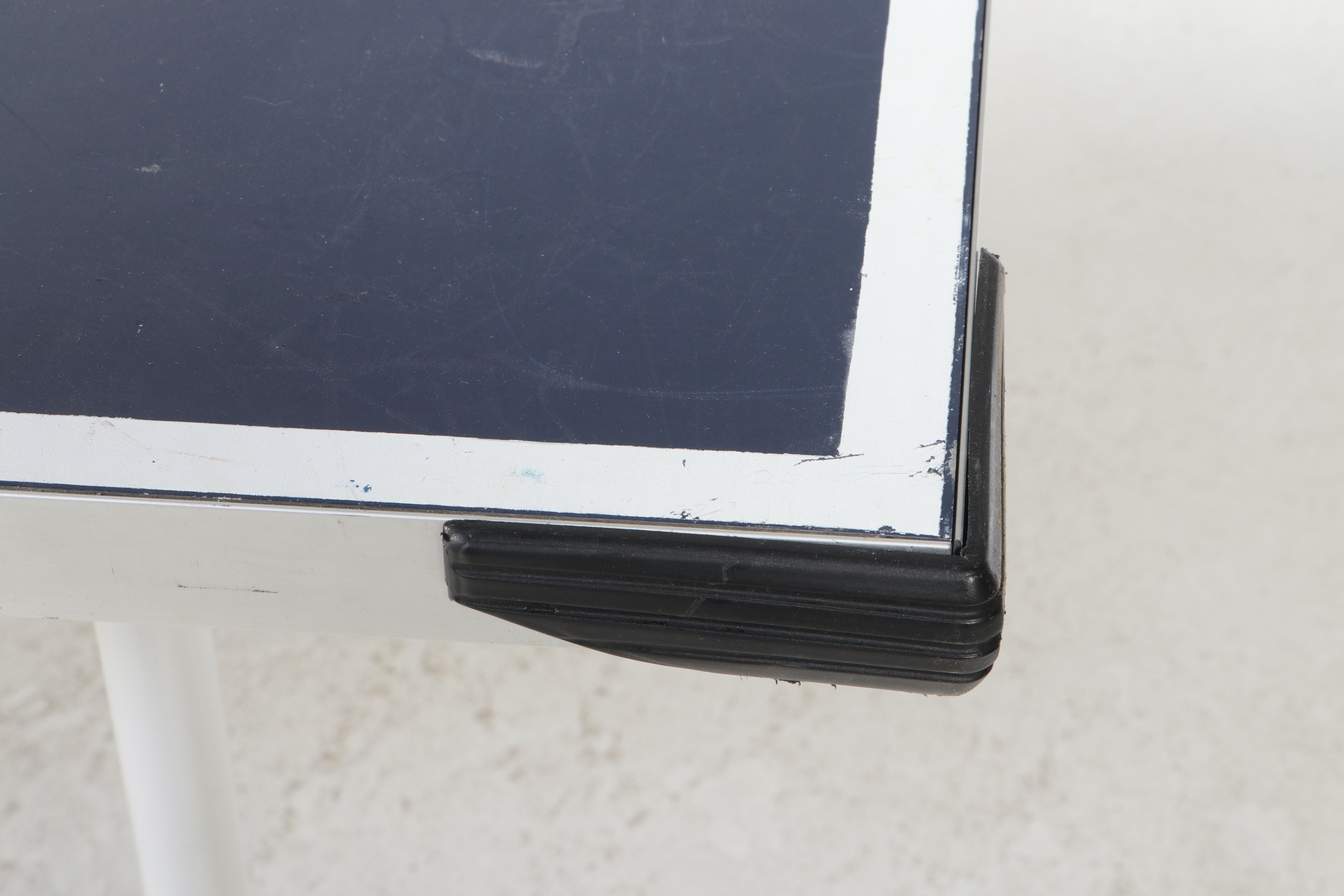 Stiga Ping Pong Table with Paddles