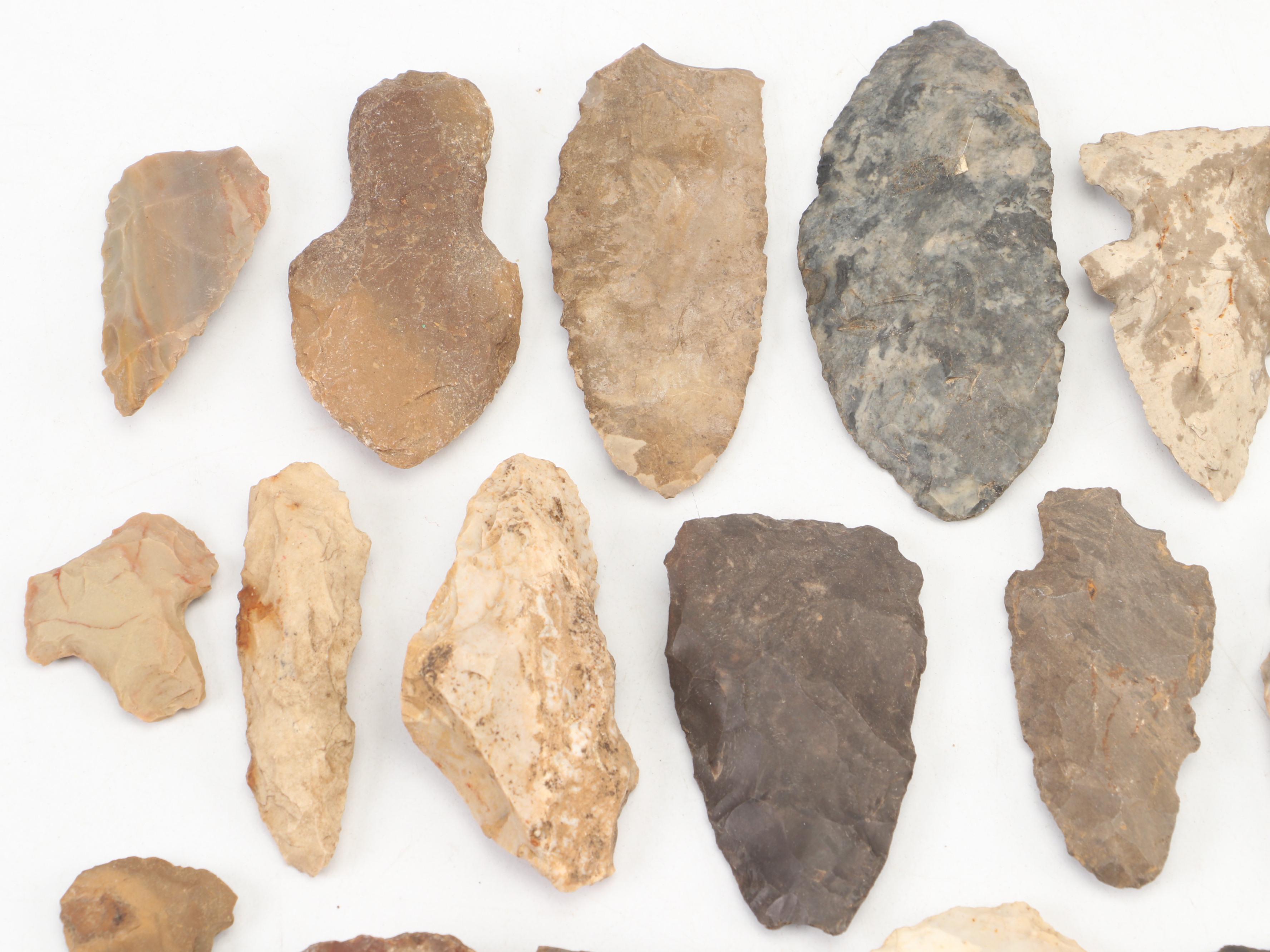 Early Native American Type Knapped Stone Projectile Points and Tools