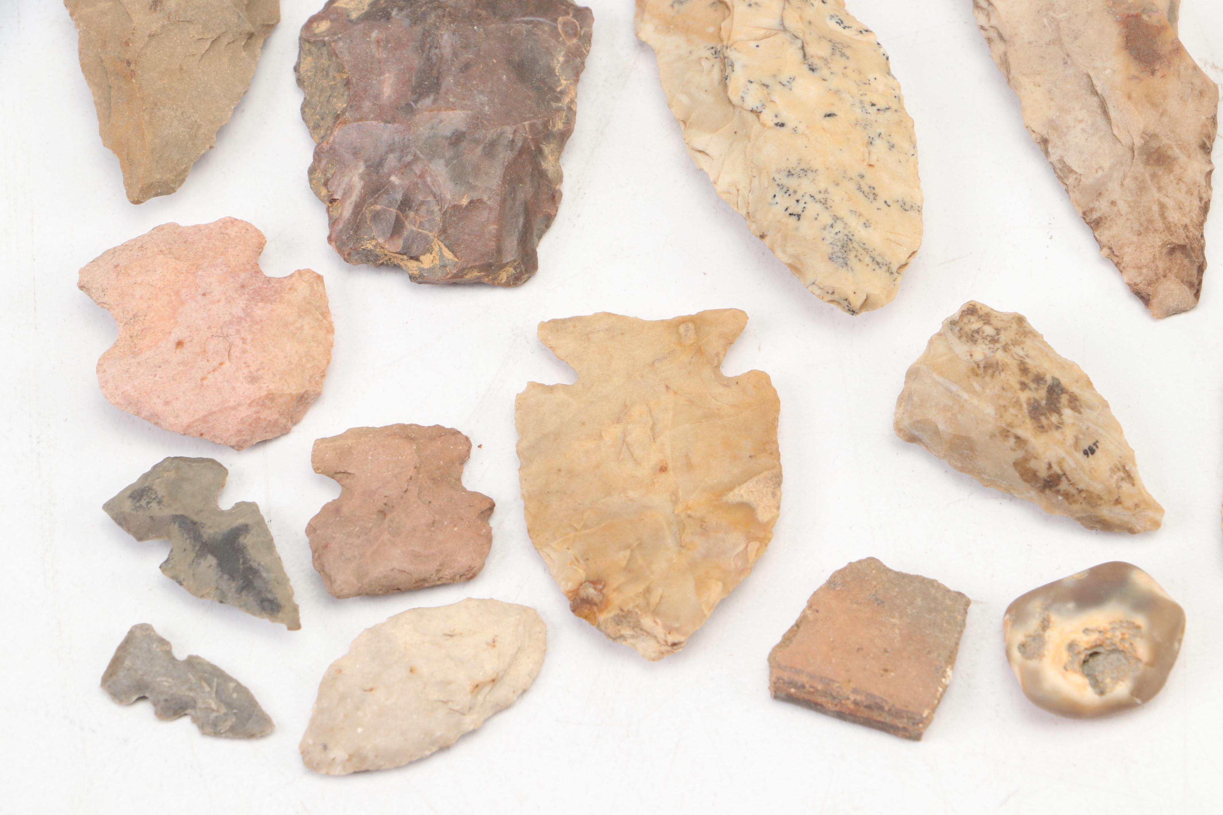 Early Native American Type Knapped Stone Projectile Points and Tools