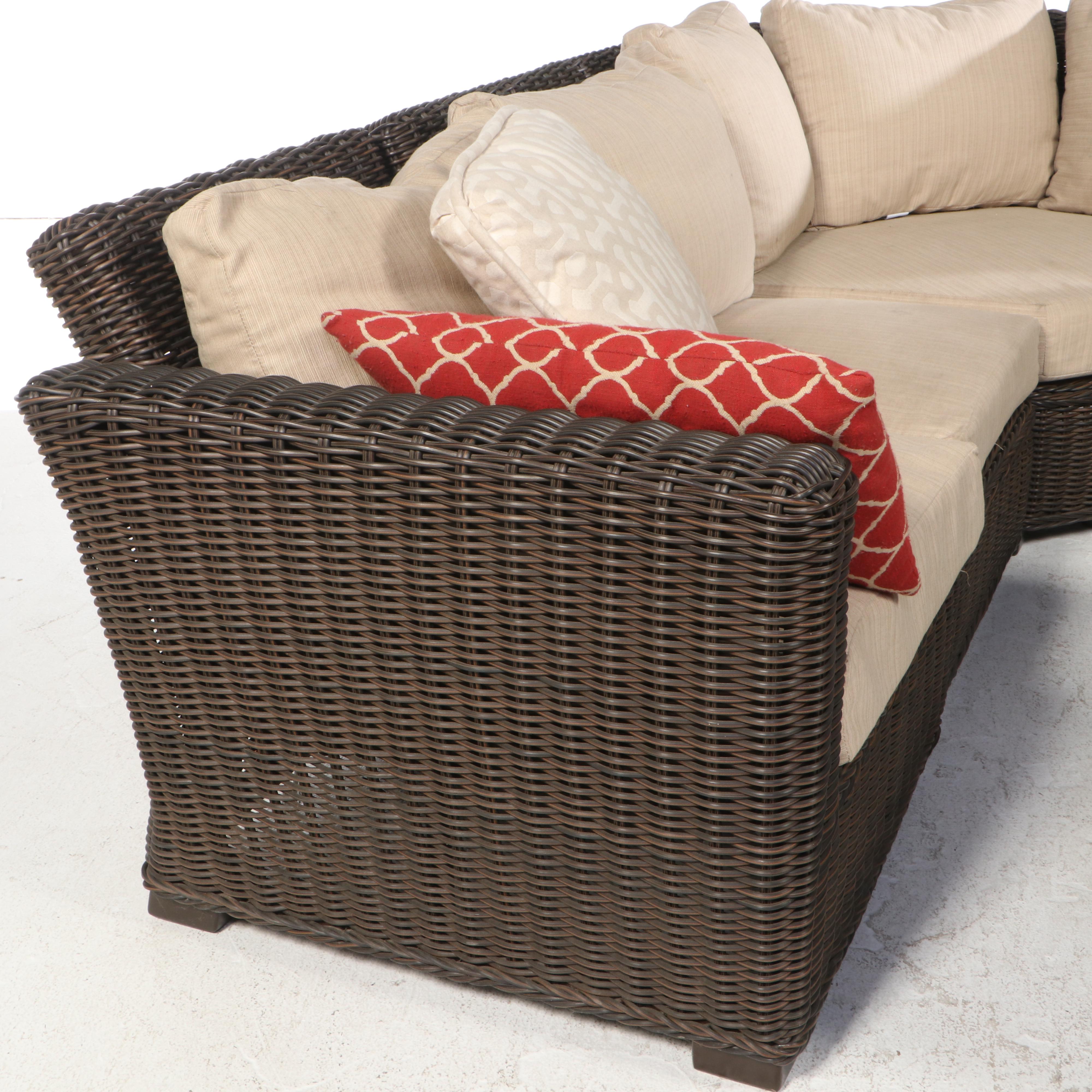 Five-Piece Summer Classics Resin Wicker Sectional Sofa Plus Coffee Table