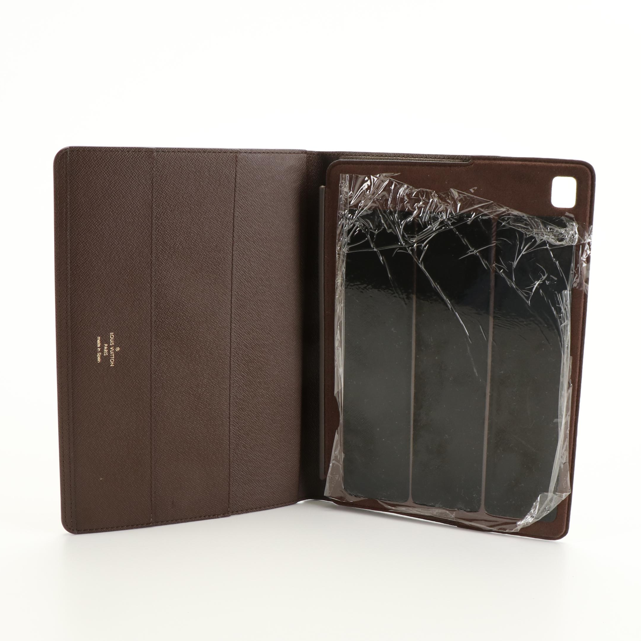 Louis Vuitton iPad Cover in Monogram Canvas