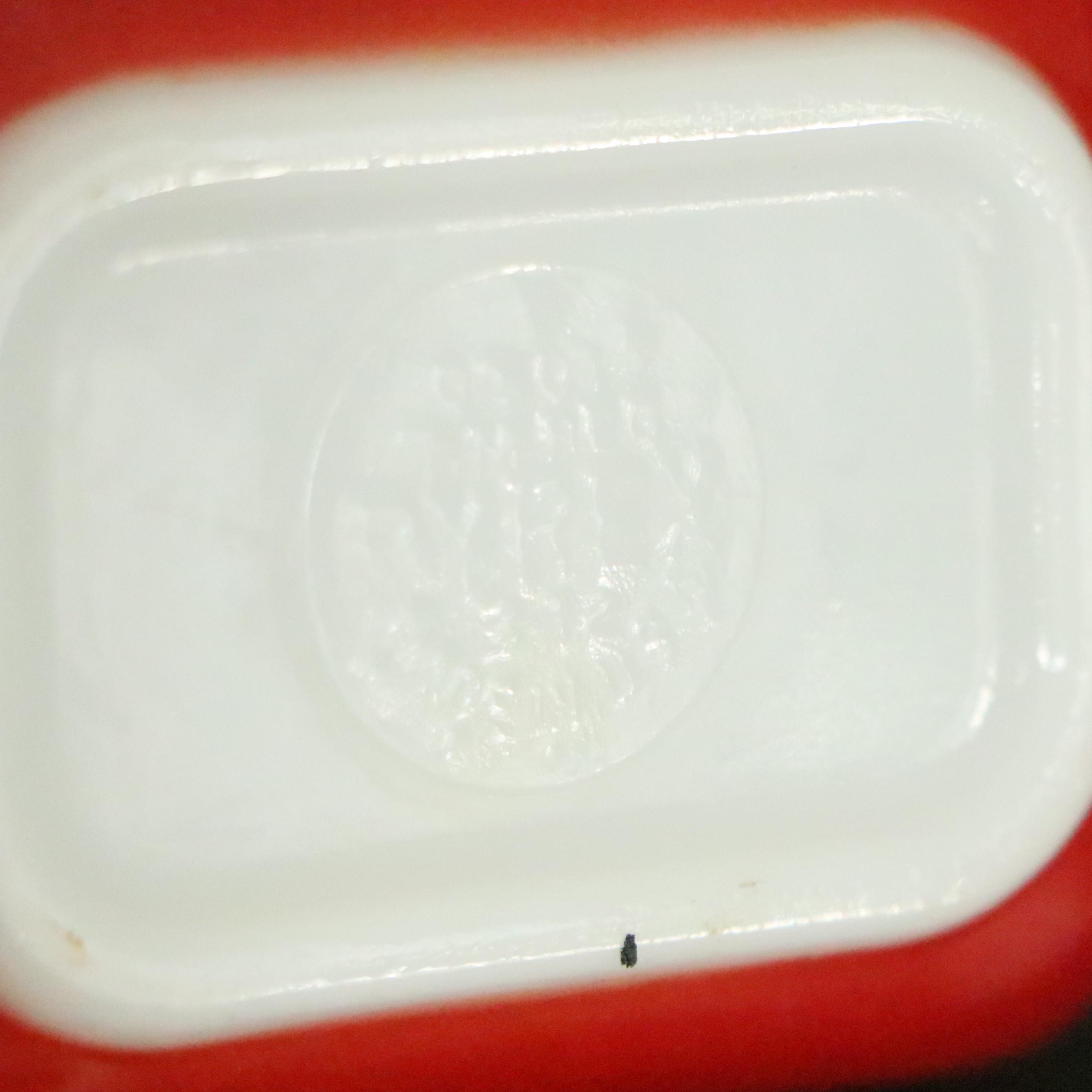 Pyrex "Friendship" Casseroles and Refrigerator Glass