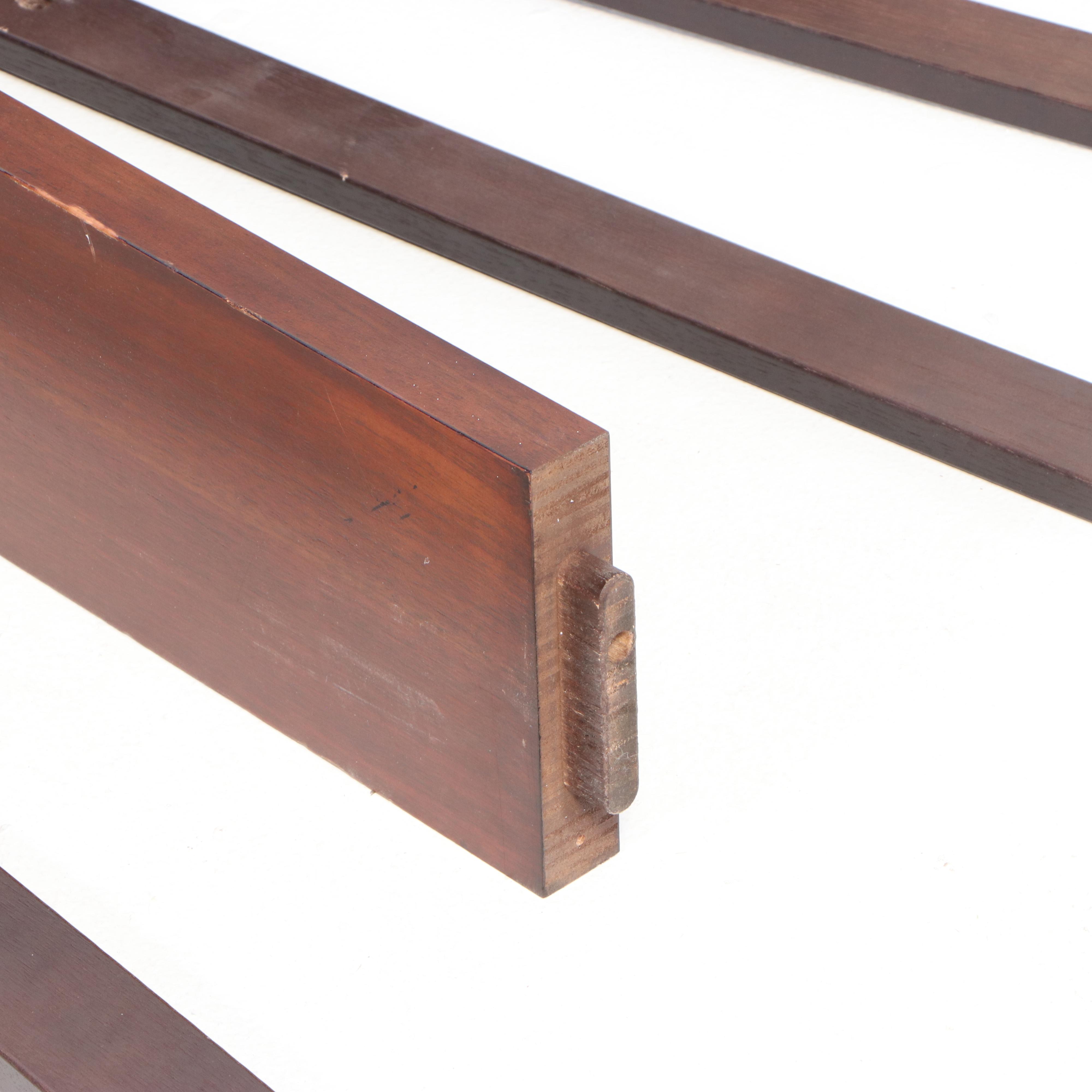 Ethan Allen "Laurel" Federal Style Mahogany King Size Four-Post Bed Frame