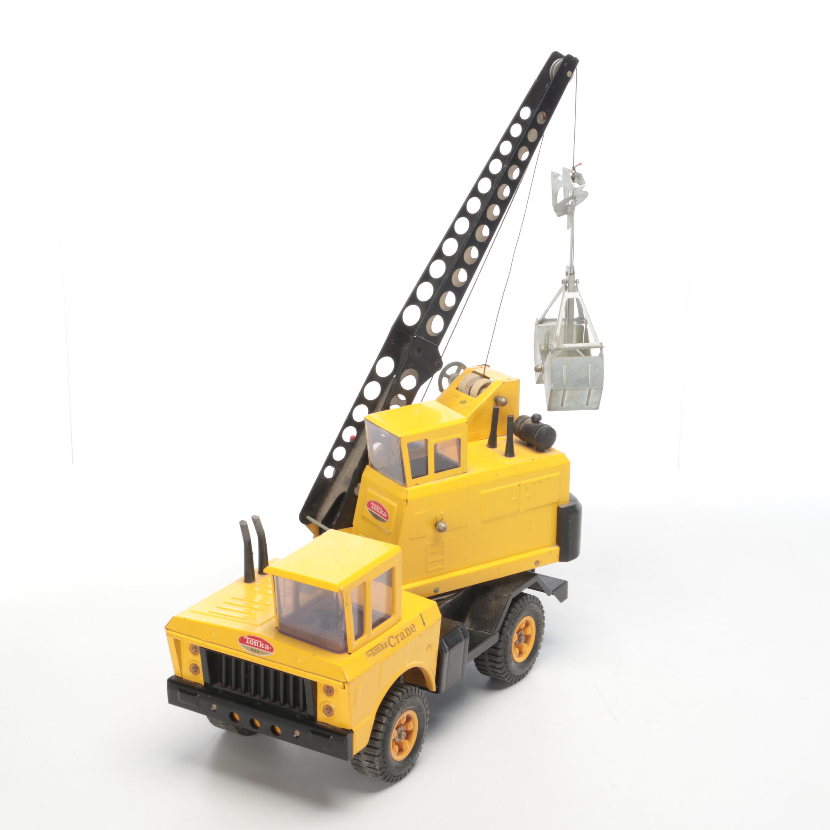 First Generation Tonka Tin Litho Hydraulic Dump Truck and Mobile Crane