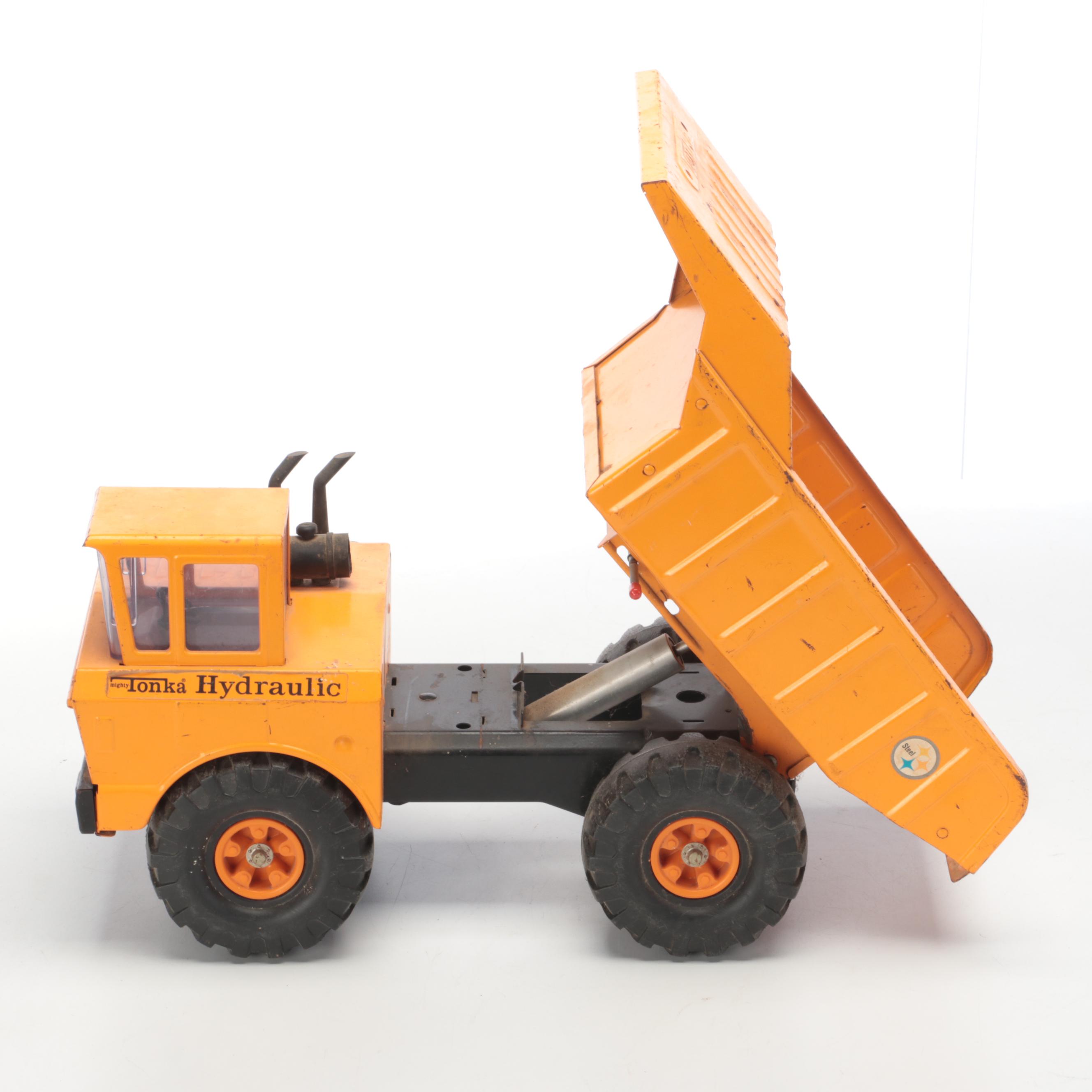 First Generation Tonka Tin Litho Hydraulic Dump Truck and Mobile Crane