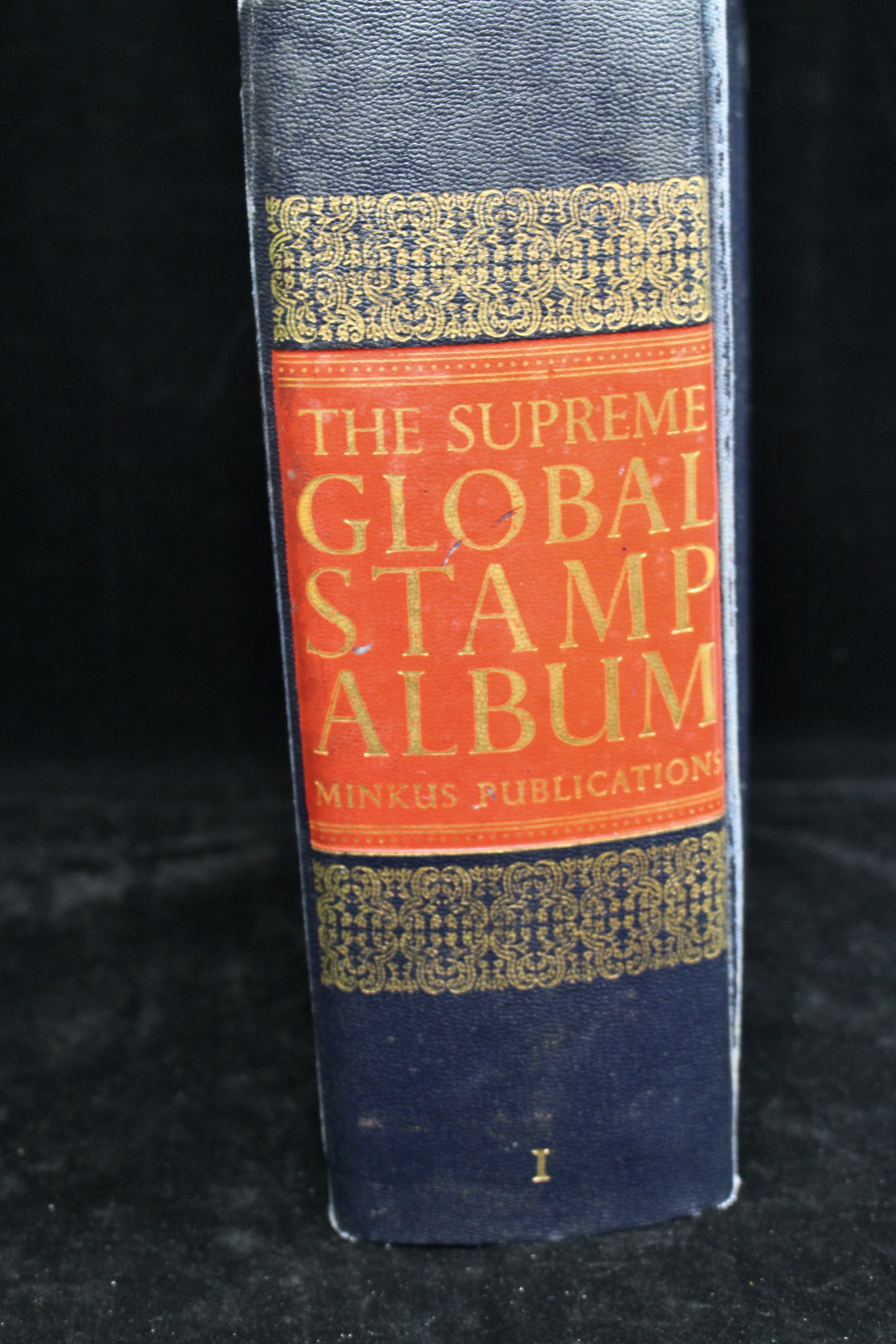 Minkus Supreme Global Stamp Album (A-D)