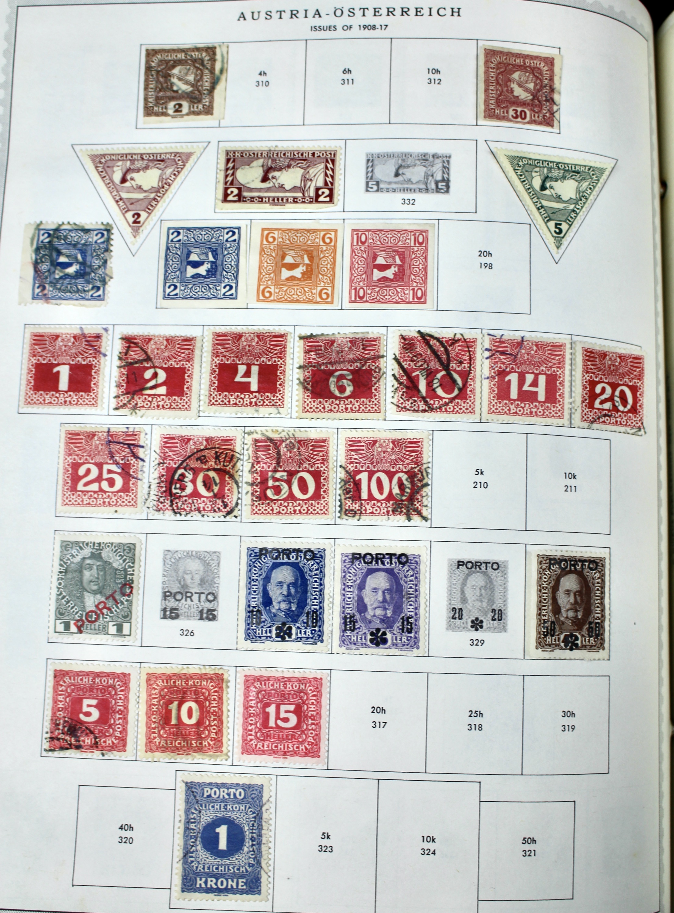 Minkus Supreme Global Stamp Album (A-D)