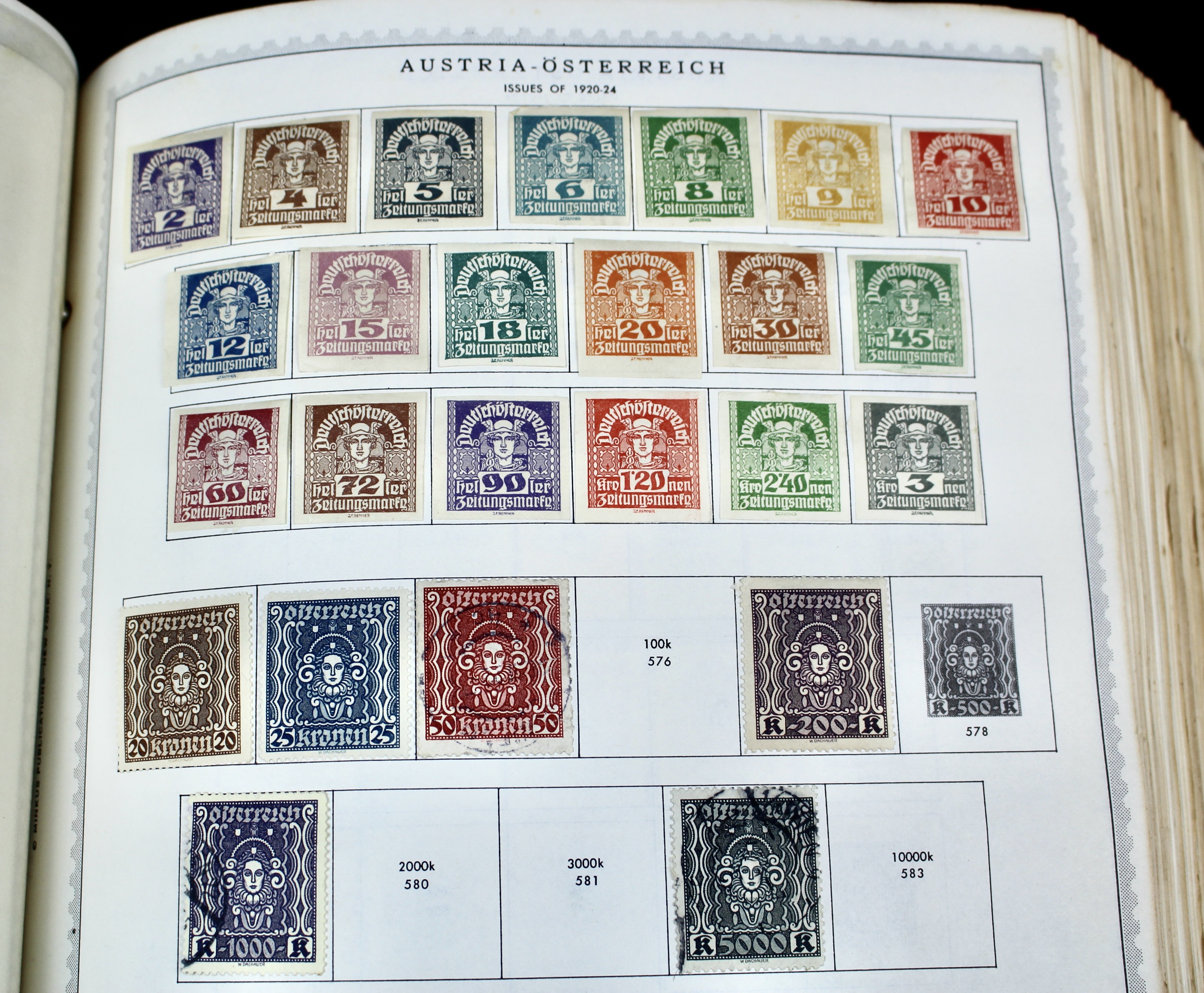Minkus Supreme Global Stamp Album (A-D)