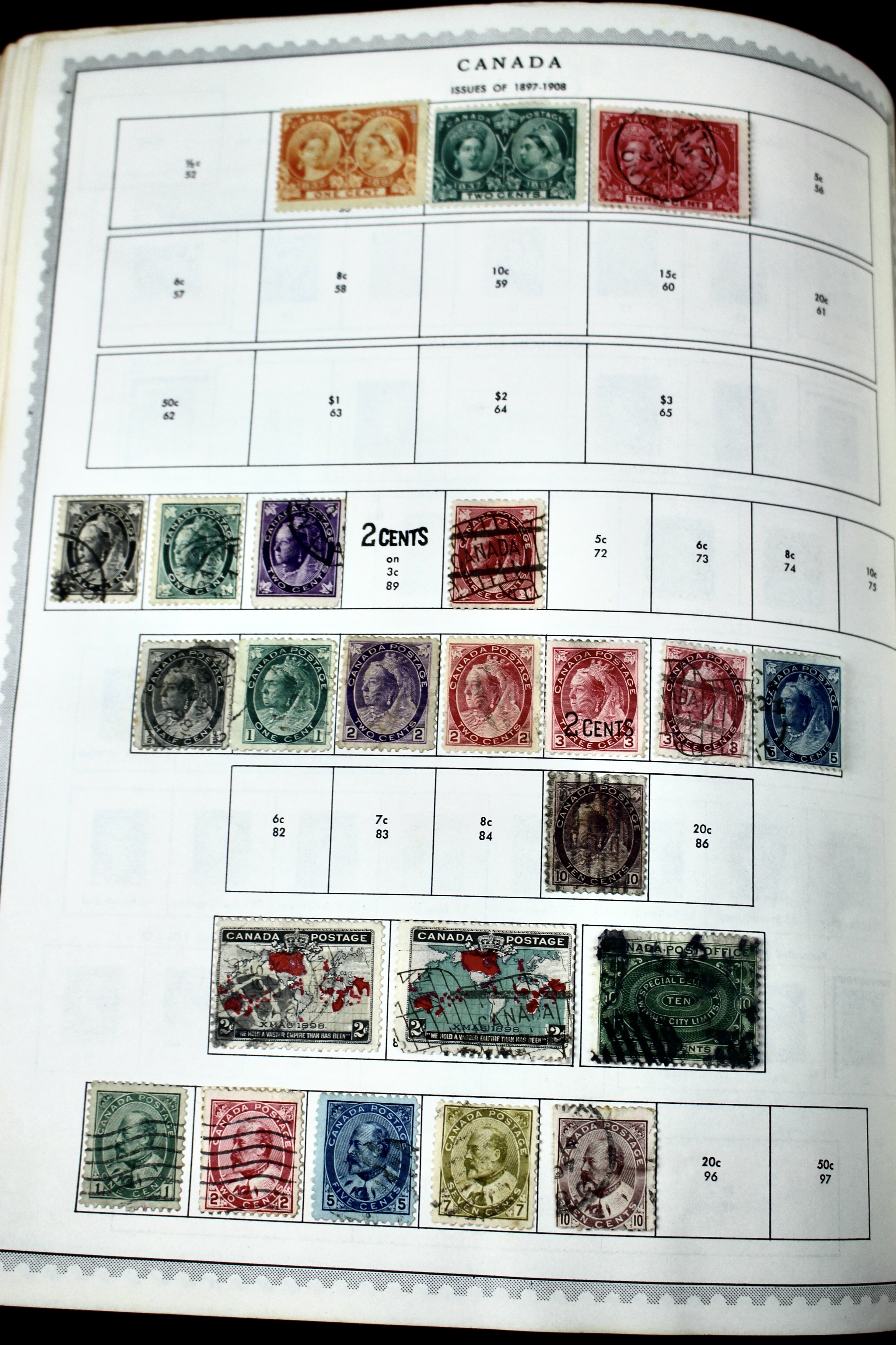 Minkus Supreme Global Stamp Album (A-D)