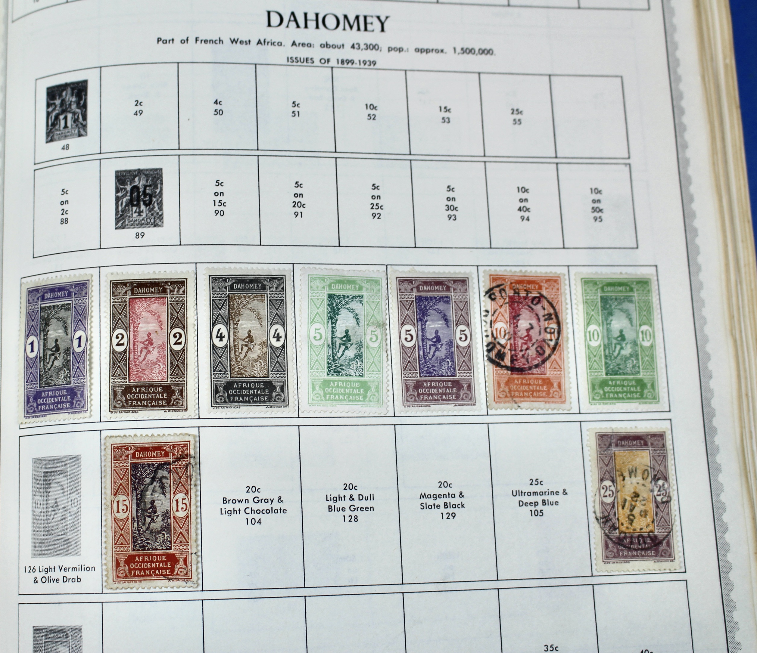 Minkus Supreme Global Stamp Album (A-D)