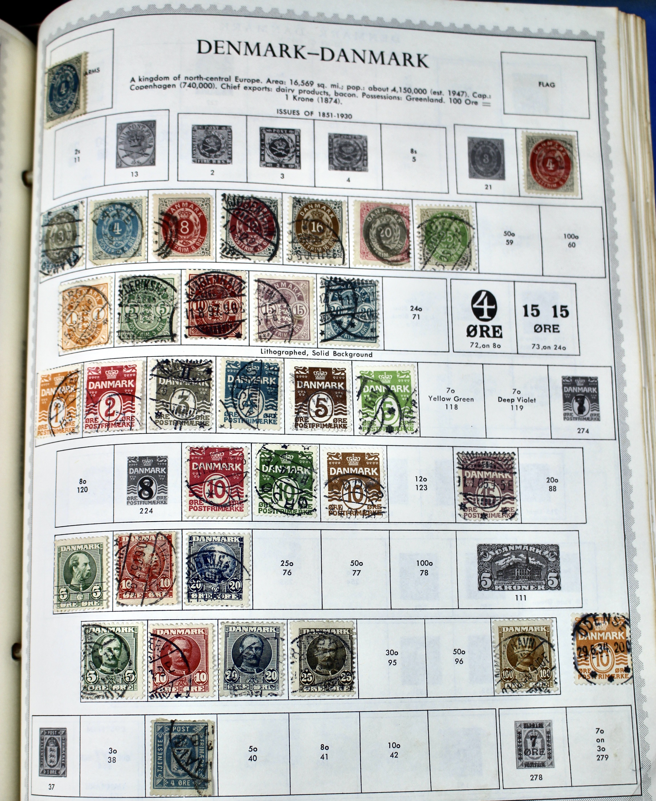 Minkus Supreme Global Stamp Album (A-D)