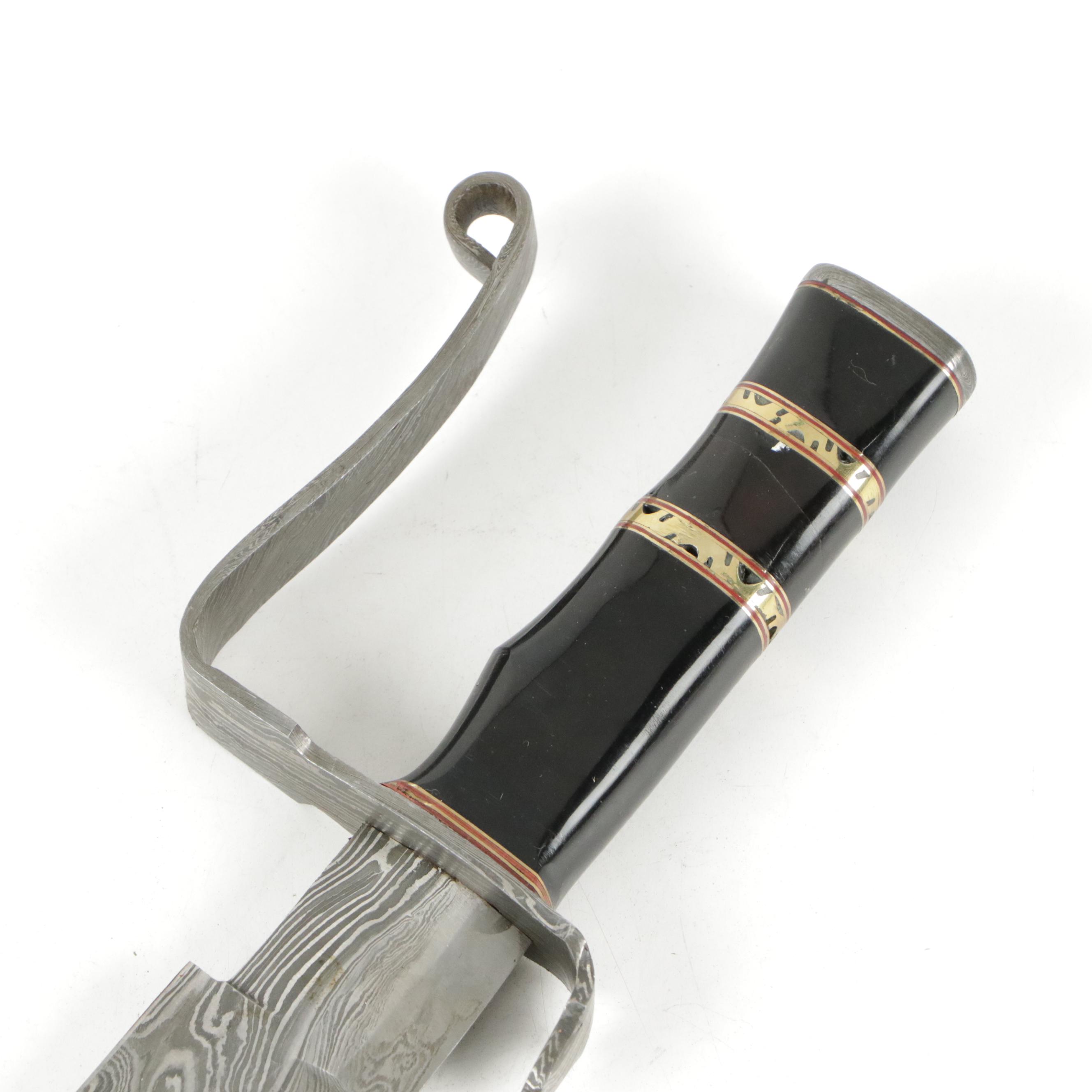 Damascus Steel Fixed Blade Hunting Knife with Leather Scabbard