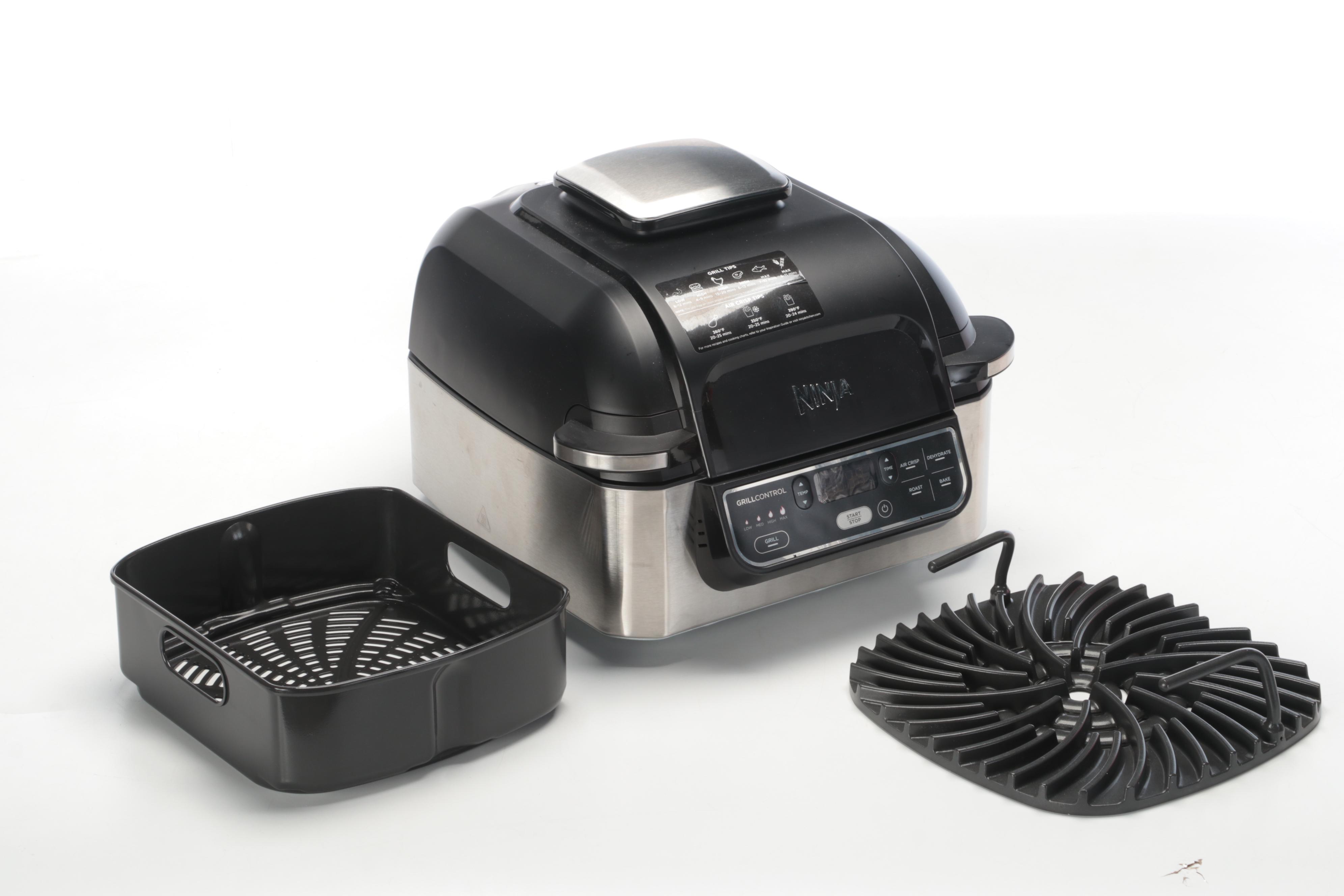 Ninja Foodi Grill, Hamilton Beach Juicer, Sous Vide Container and Thermometer