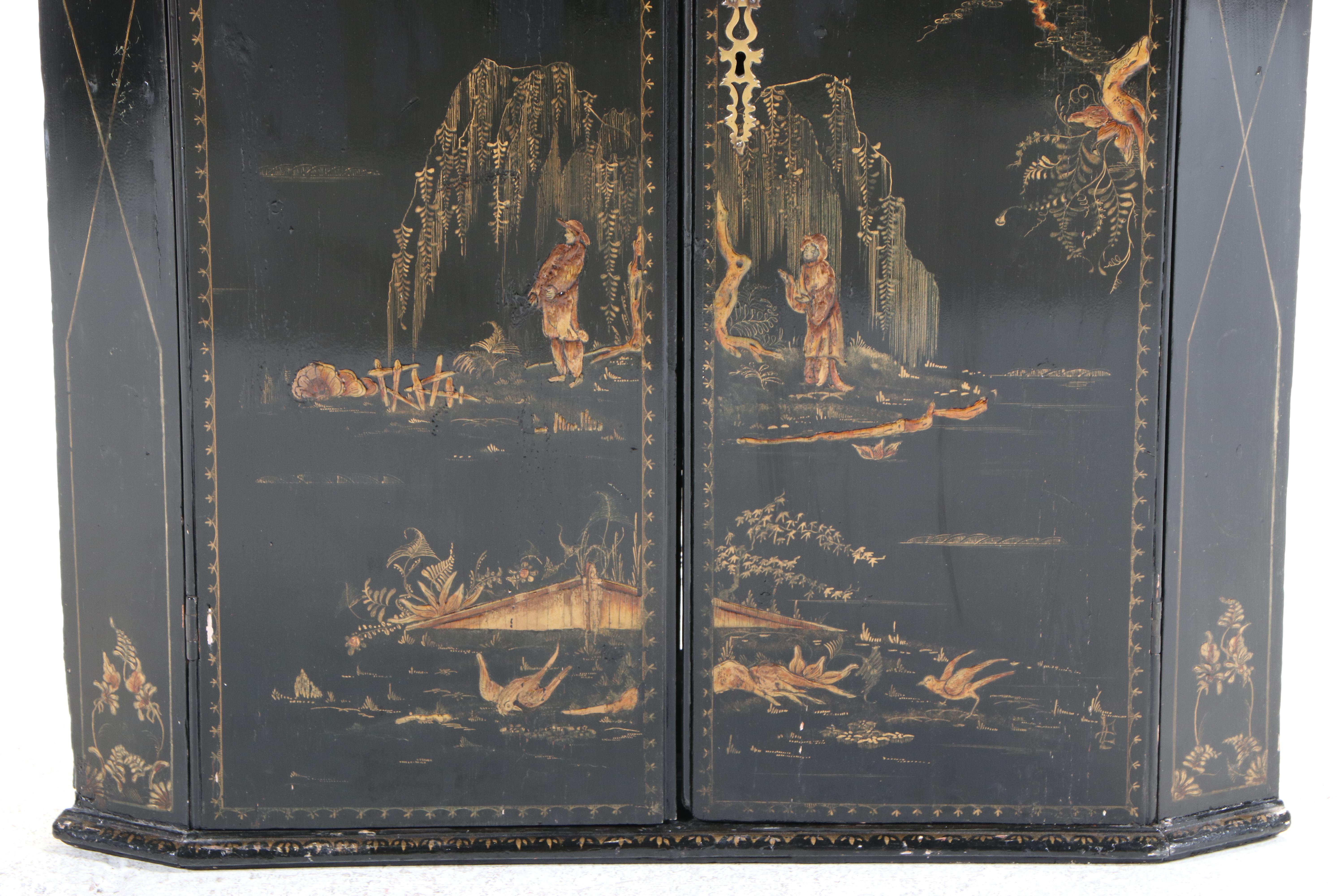 George III Black and Gilt-Lacquered Chinoiserie Hanging Corner Cabinet, c. 1800