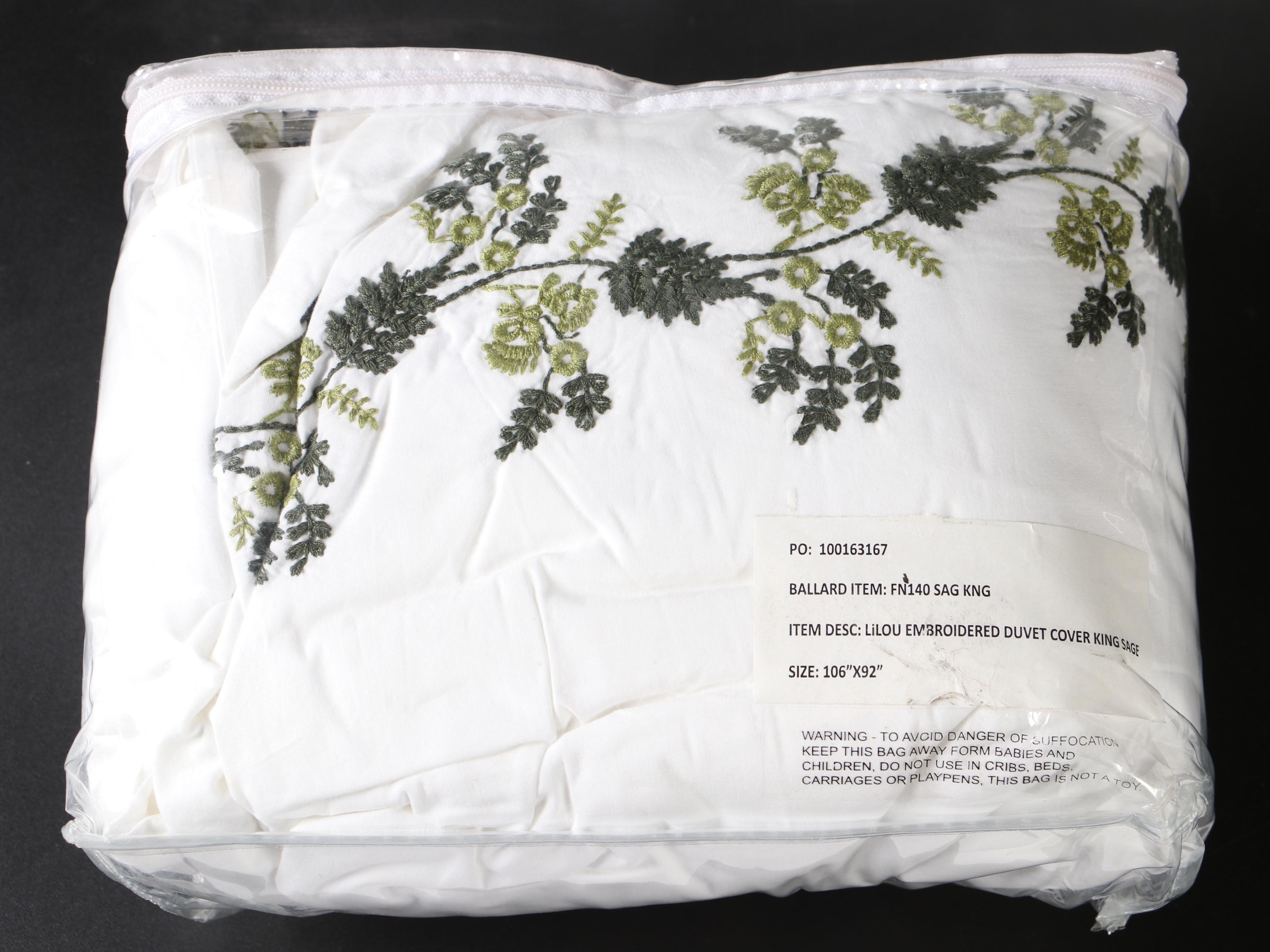 Ballard Designs Duvet Cover with Suzanne Kasler Pillow Cases and Duvet Cover