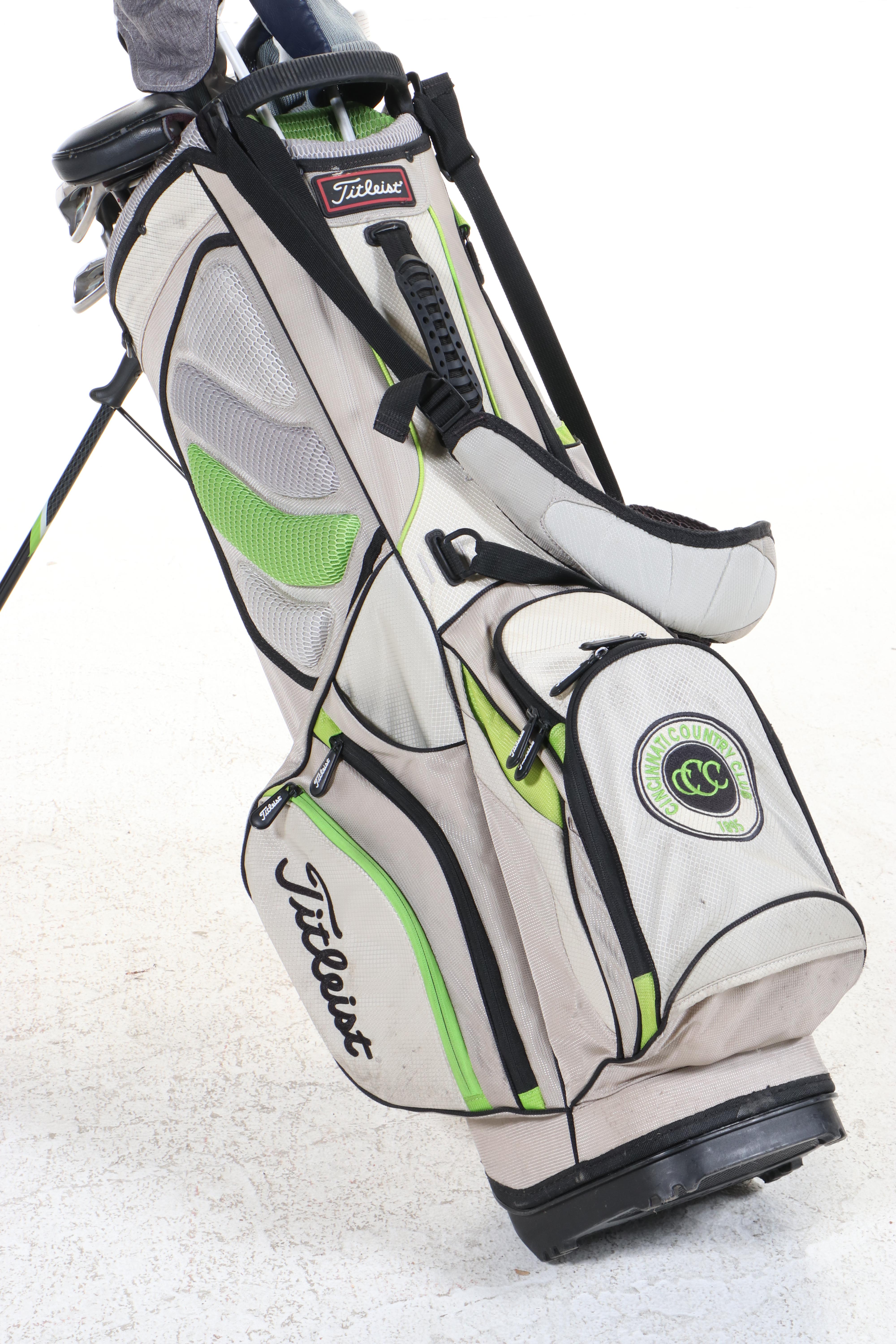 Titleist "Cincinnati Country Club" Golf Bag With Ping Clubs
