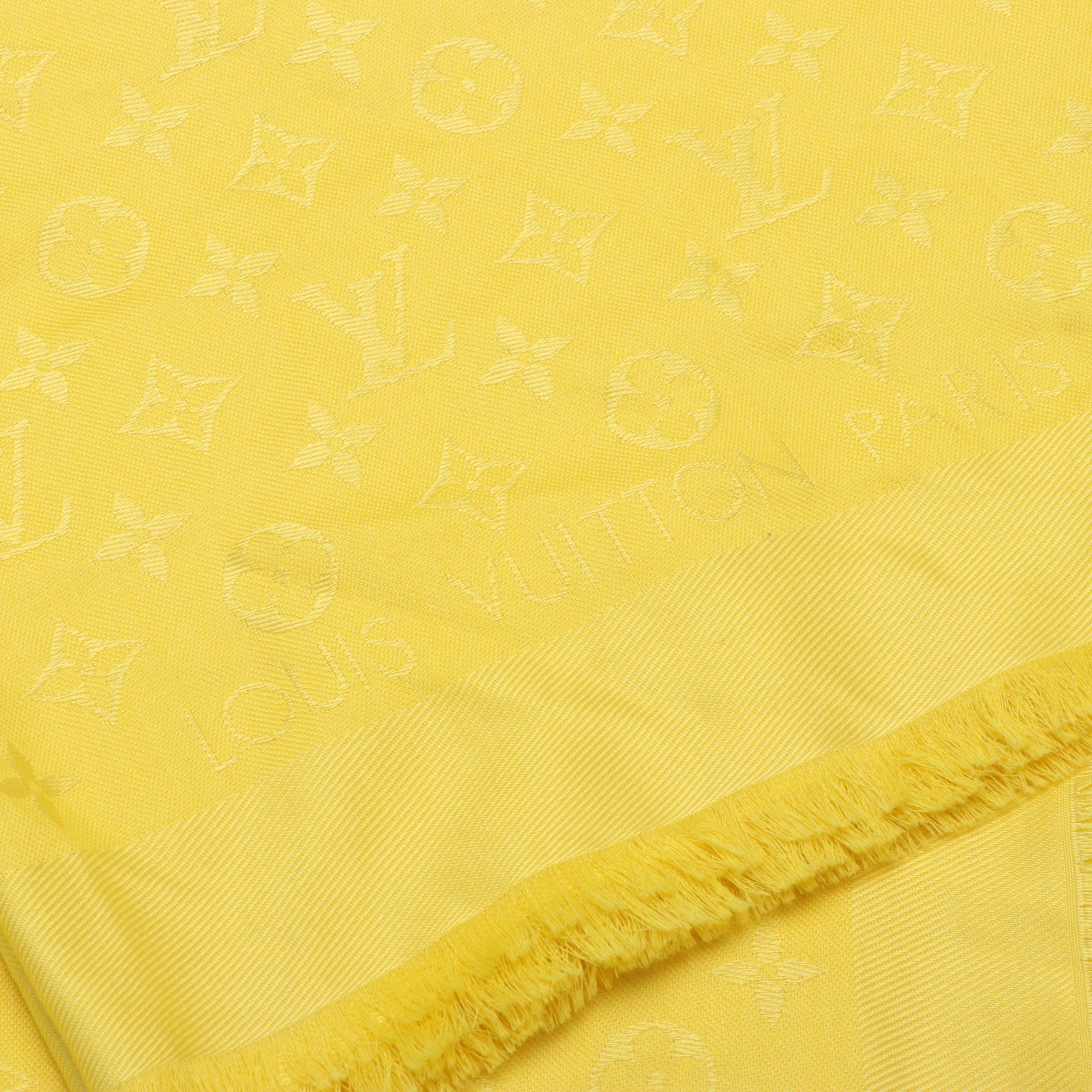 Louis Vuitton Monogram Shawl in Yellow Silk and Wool