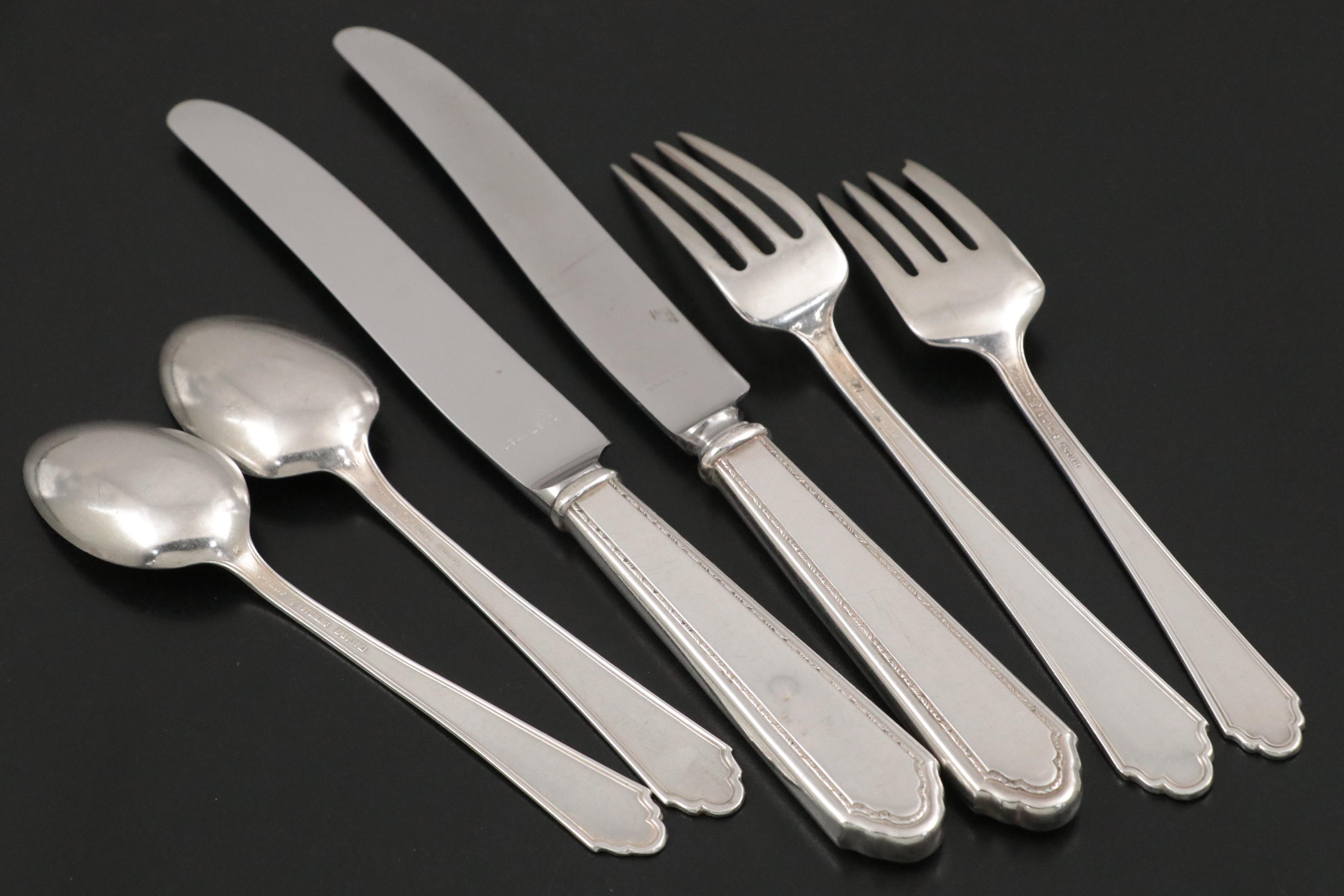 Lunt "William & Mary" Sterling Silver Flatware
