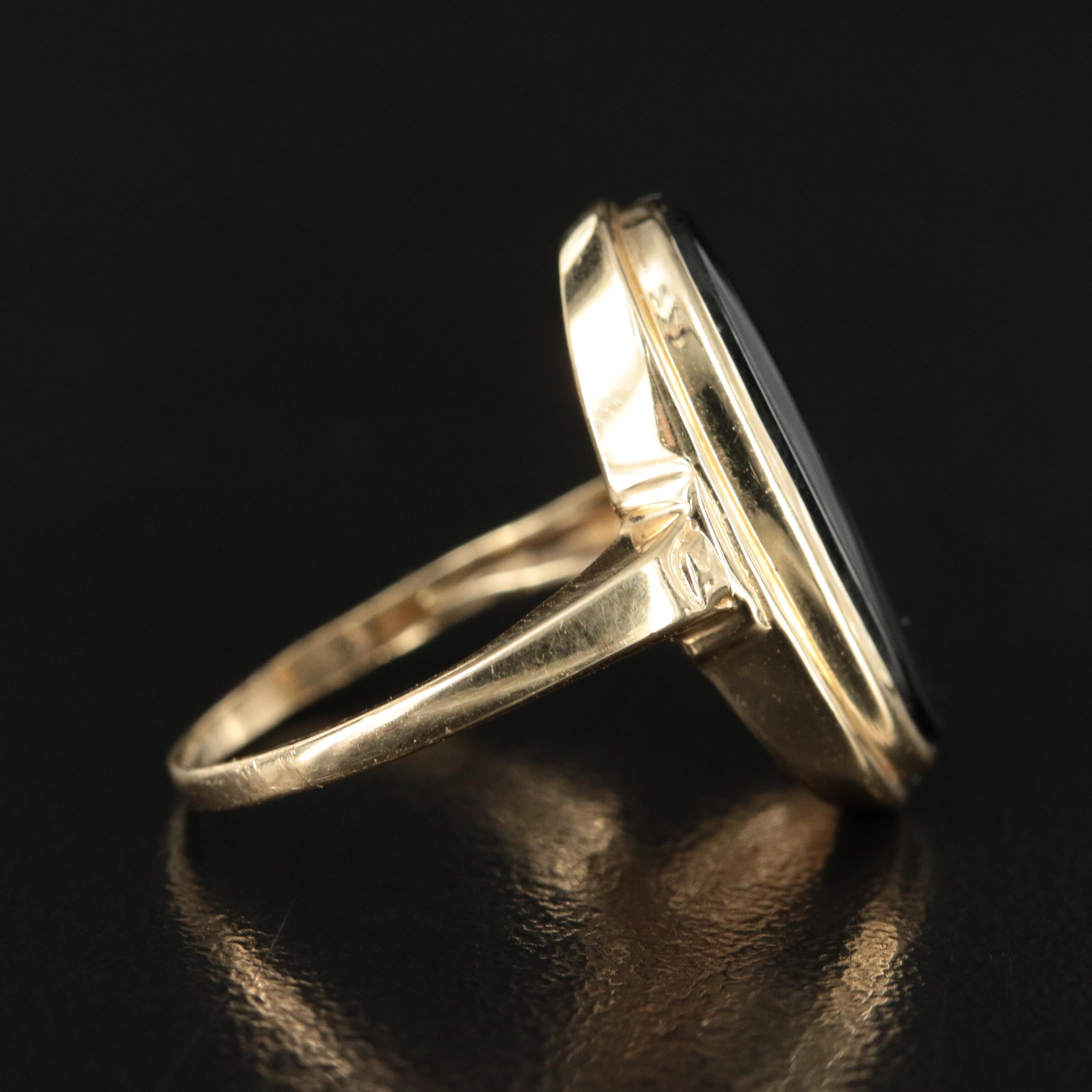 14K Black  Onyx Oval Signet Ring